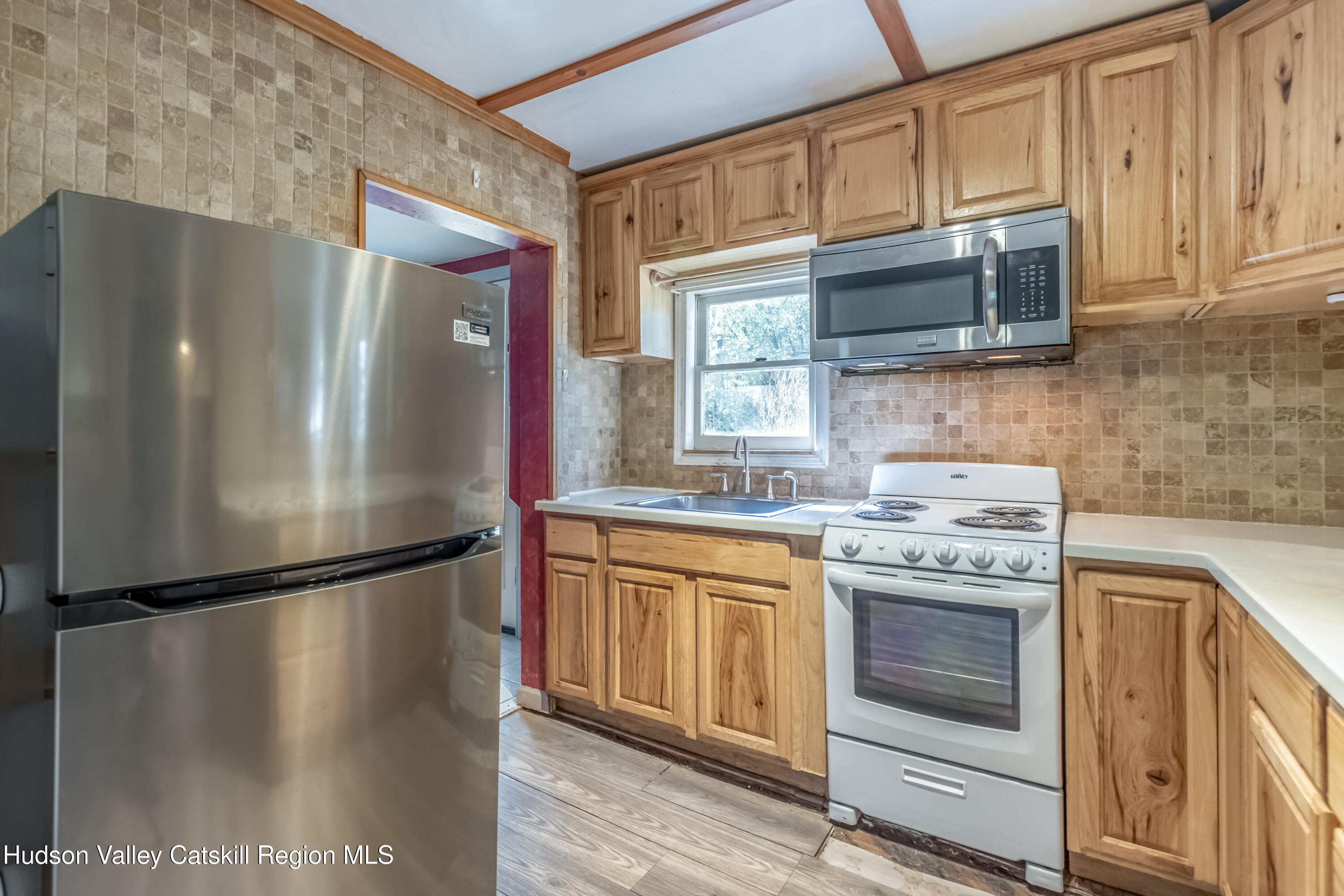 Kingston, New York 12401, United States, 3 Bedrooms Bedrooms, ,1 BathroomBathrooms,Residential,Active,224460