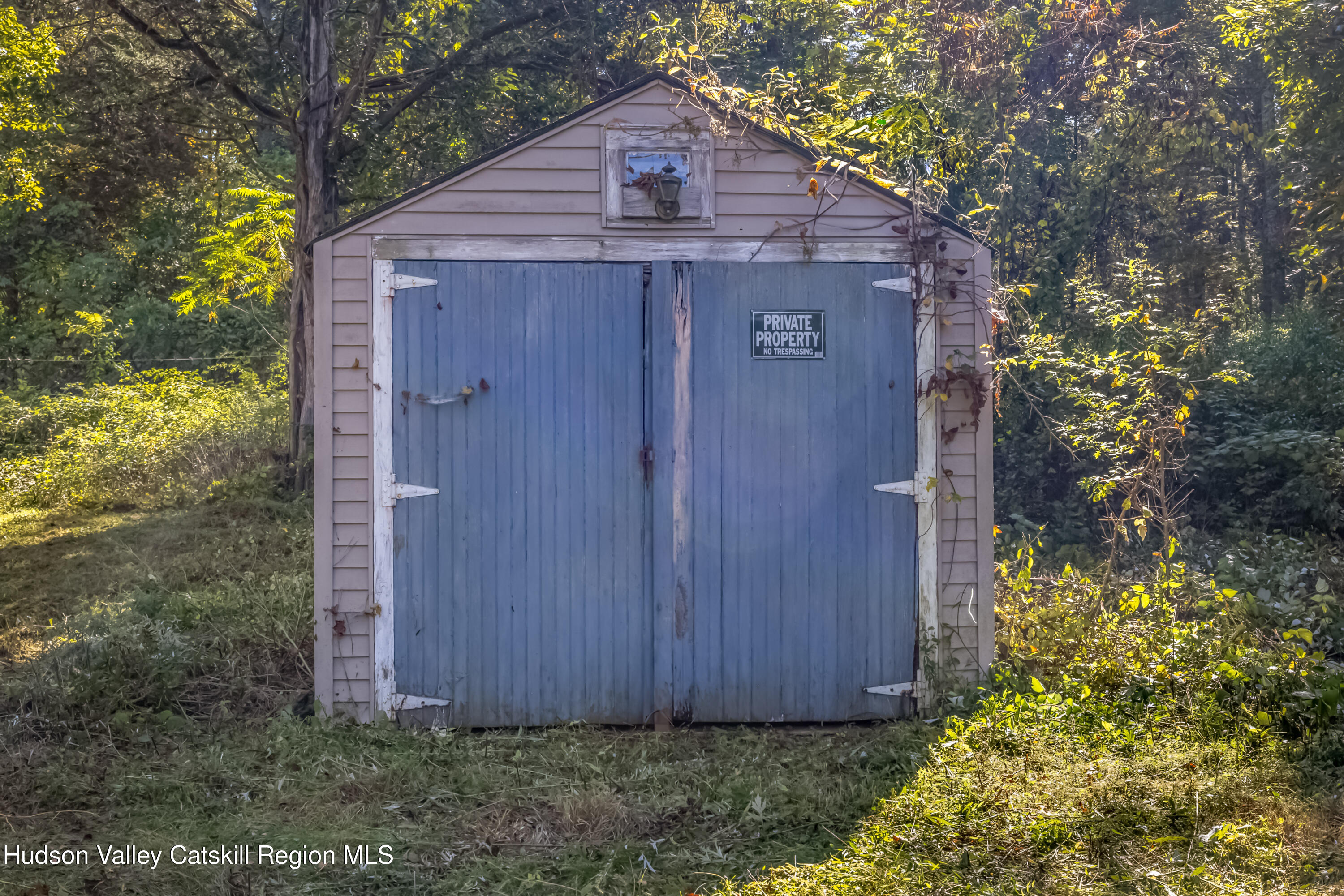 Kingston, New York 12401, United States, 3 Bedrooms Bedrooms, ,1 BathroomBathrooms,Residential,Active,224460