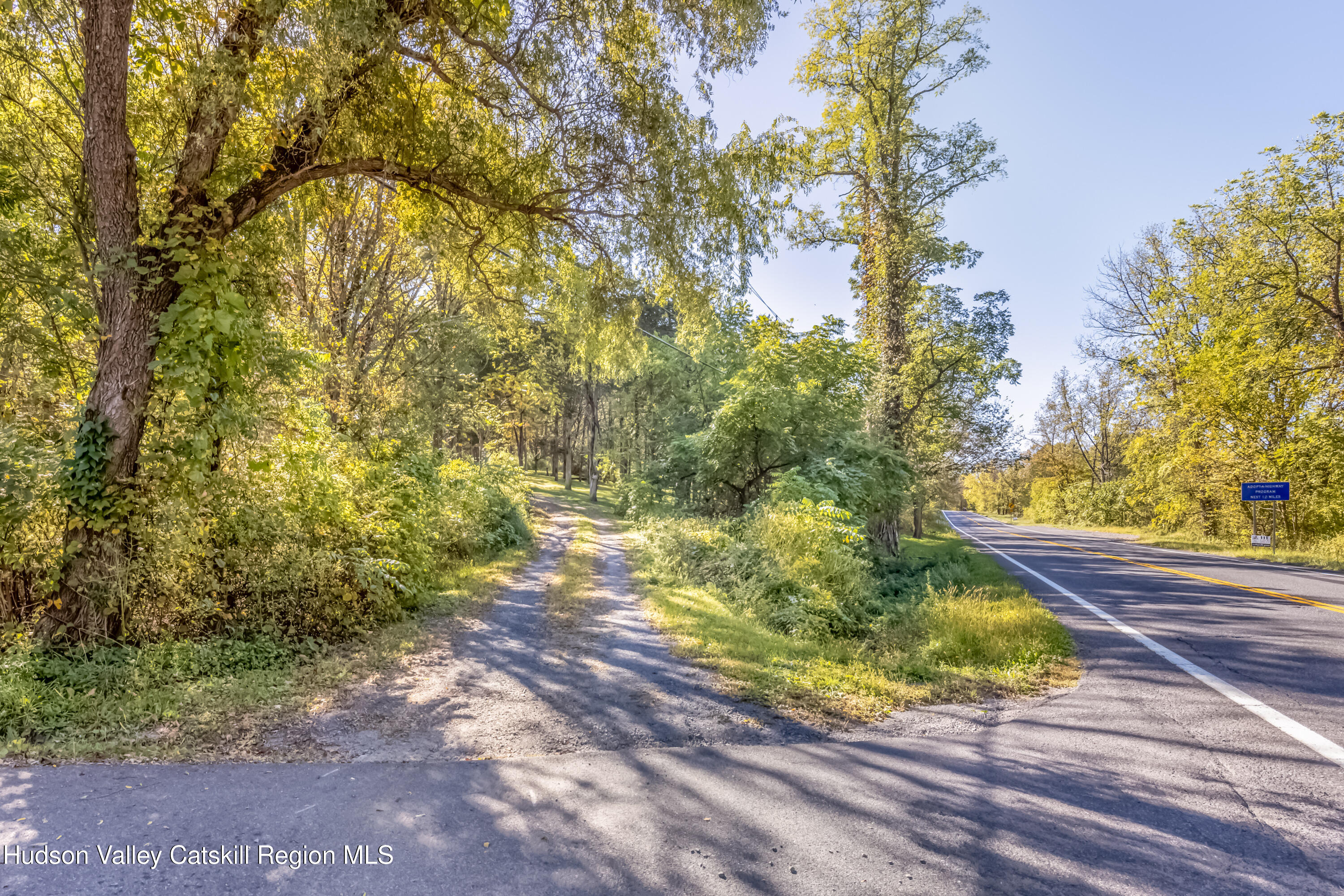 Kingston, New York 12401, United States, 3 Bedrooms Bedrooms, ,1 BathroomBathrooms,Residential,Active,224460