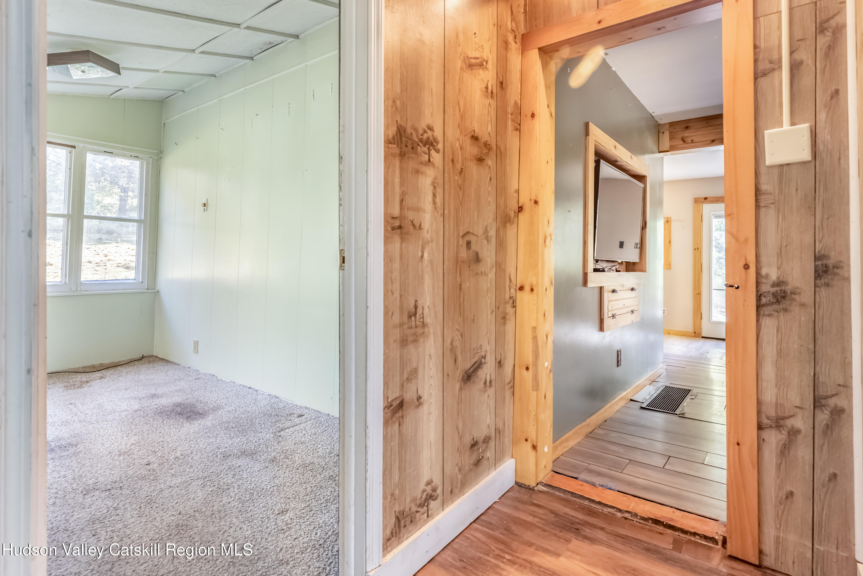 Kingston, New York 12401, United States, 3 Bedrooms Bedrooms, ,1 BathroomBathrooms,Residential,Active,224460