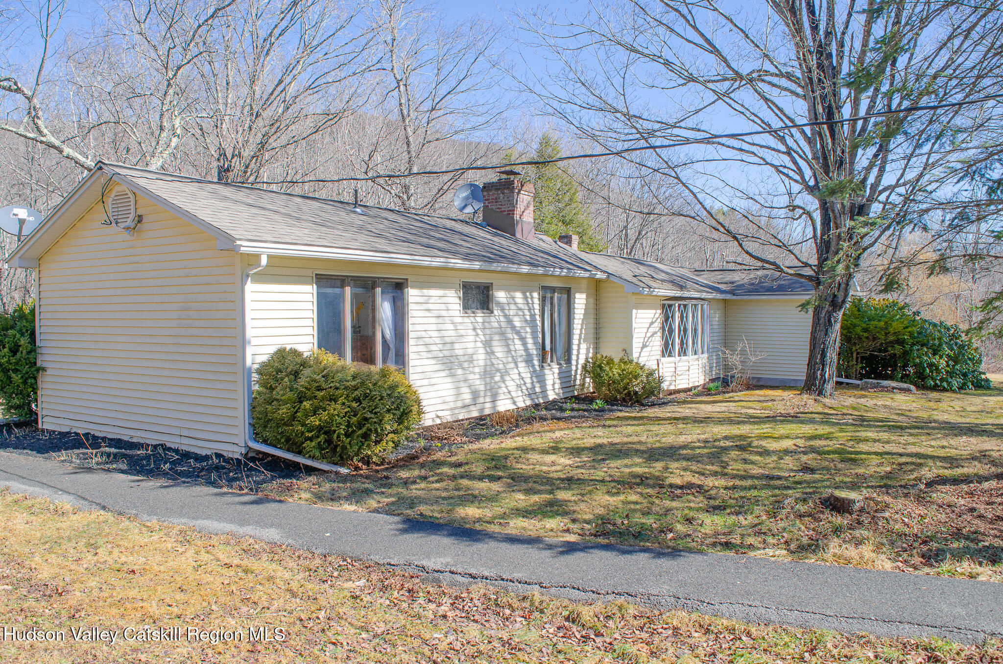 689 Old Road Road, East Windham, Texas image 1