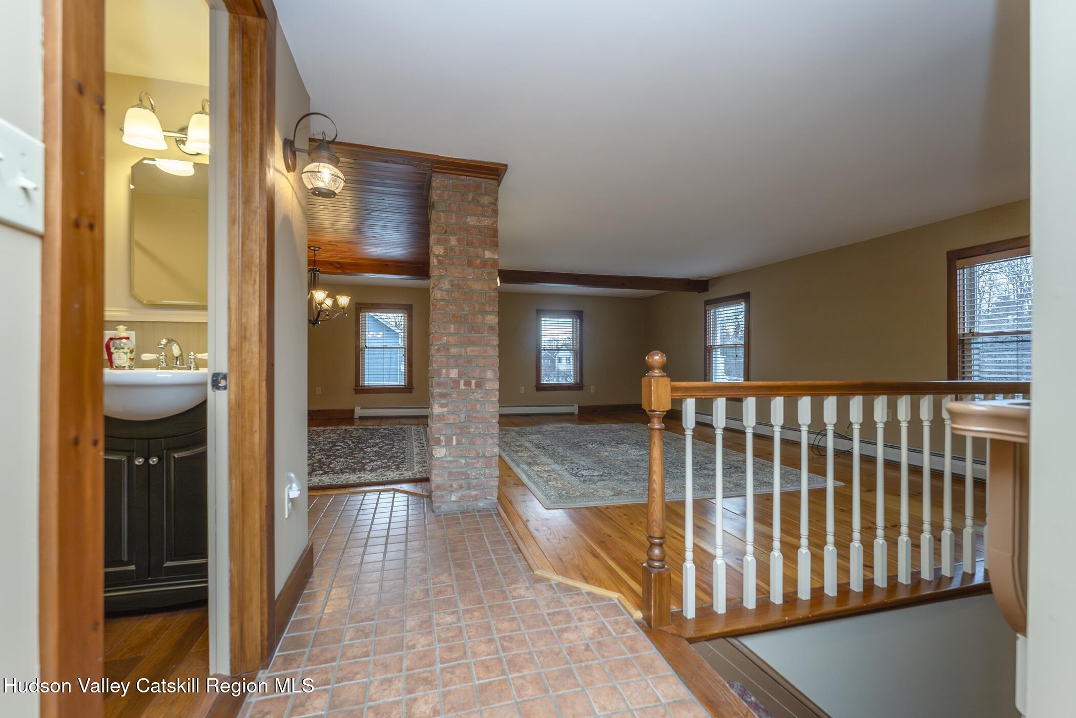 314 Clifton Avenue, Kingston, California image 7