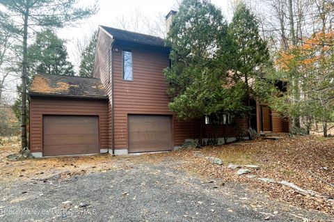 Photo of 12 Fern Lane, Shokan, NY 12481 (MLS # 20260570)