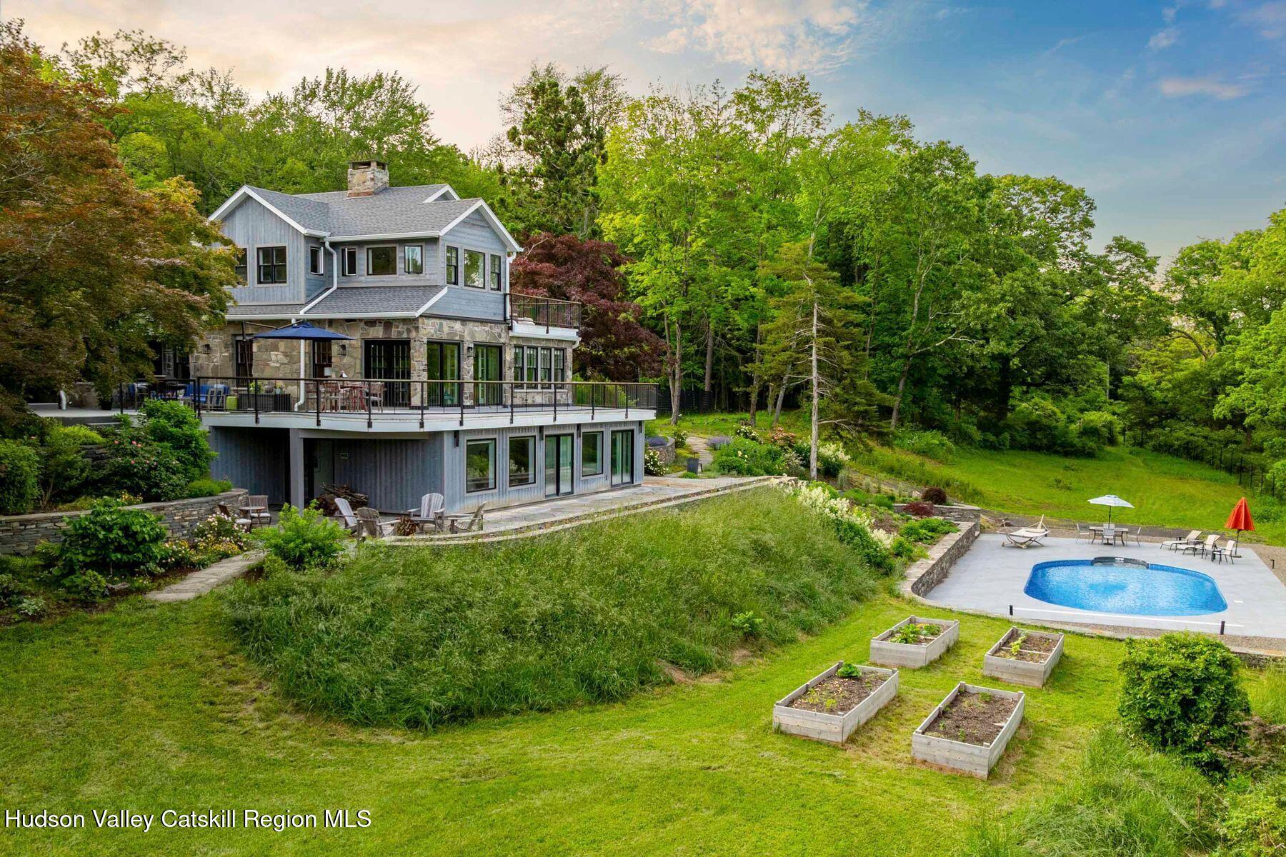 Photo 1 of 1535 Broadway/Route 9W, West Park, New York, $2,650,000, Web #: 20252120