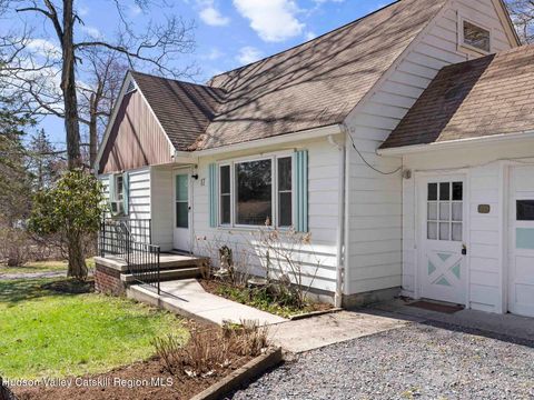 Photo of 17 Hickory Lane, Glenford, NY 12433 (MLS # 20261630)