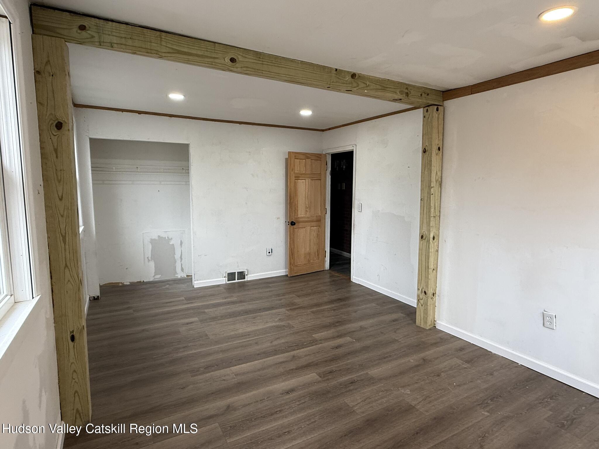 22 Cedar Street St, Saugerties, Ohio image 11