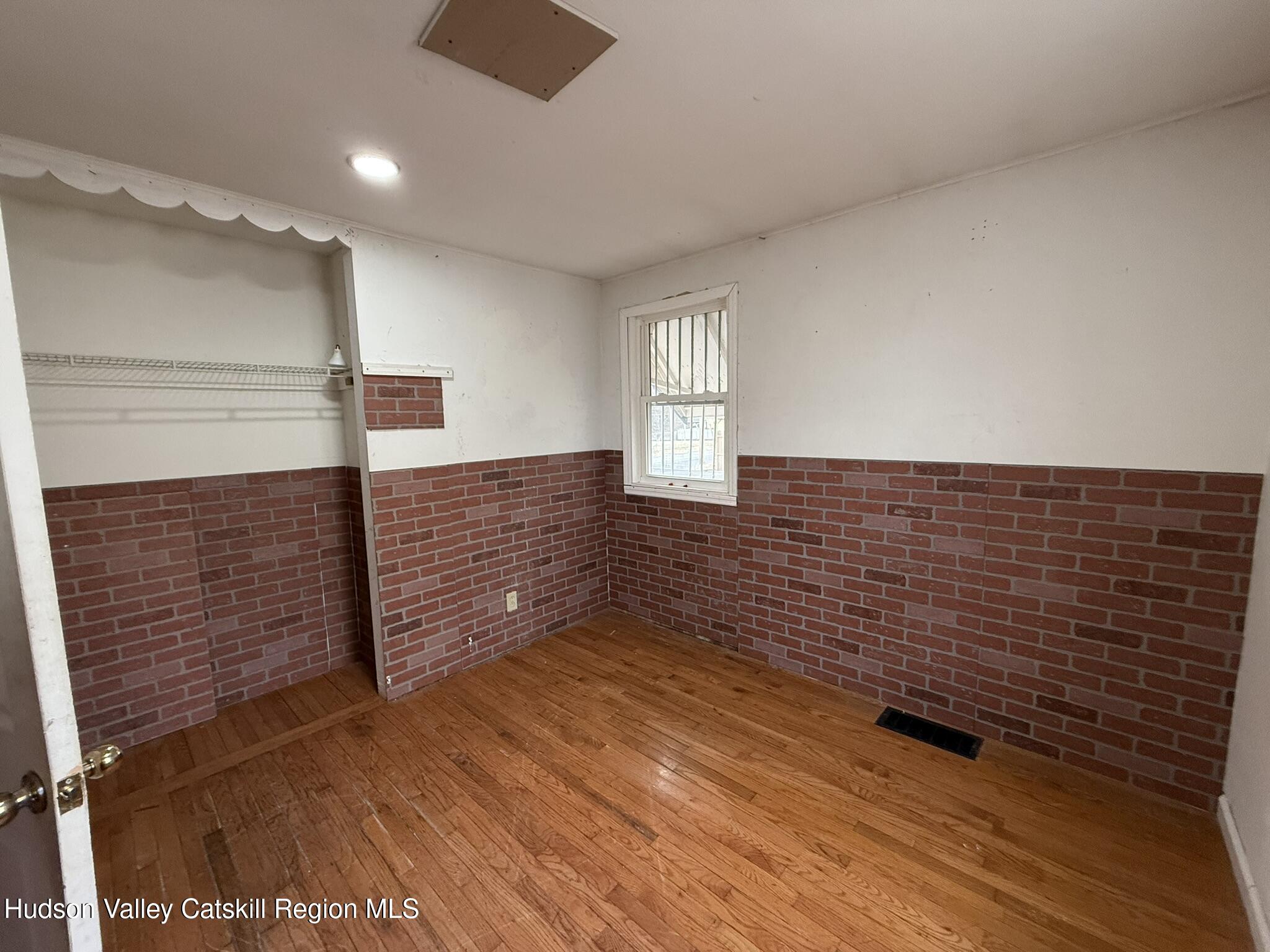 22 Cedar Street St, Saugerties, Ohio image 12