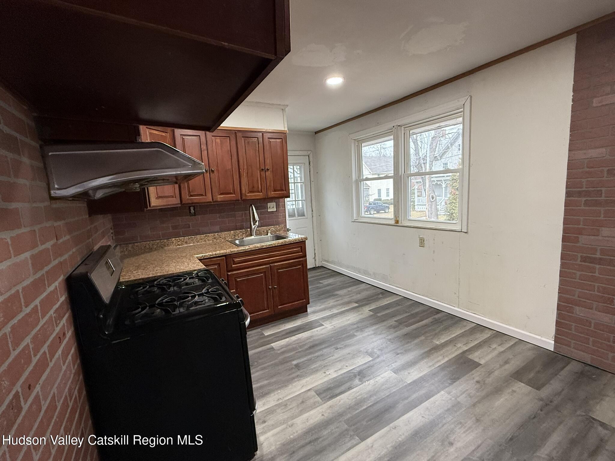 22 Cedar Street St, Saugerties, Ohio image 7