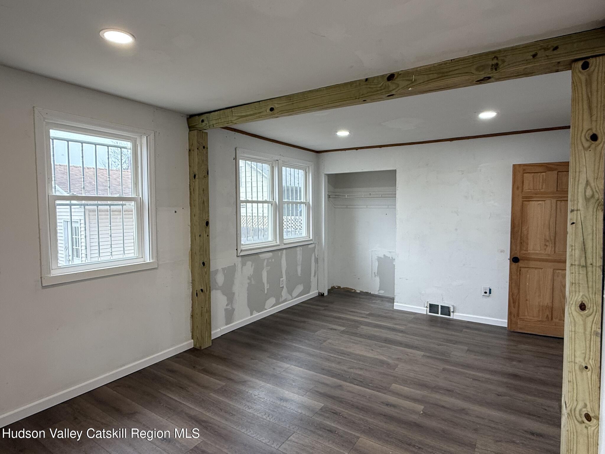 22 Cedar Street St, Saugerties, Ohio image 10