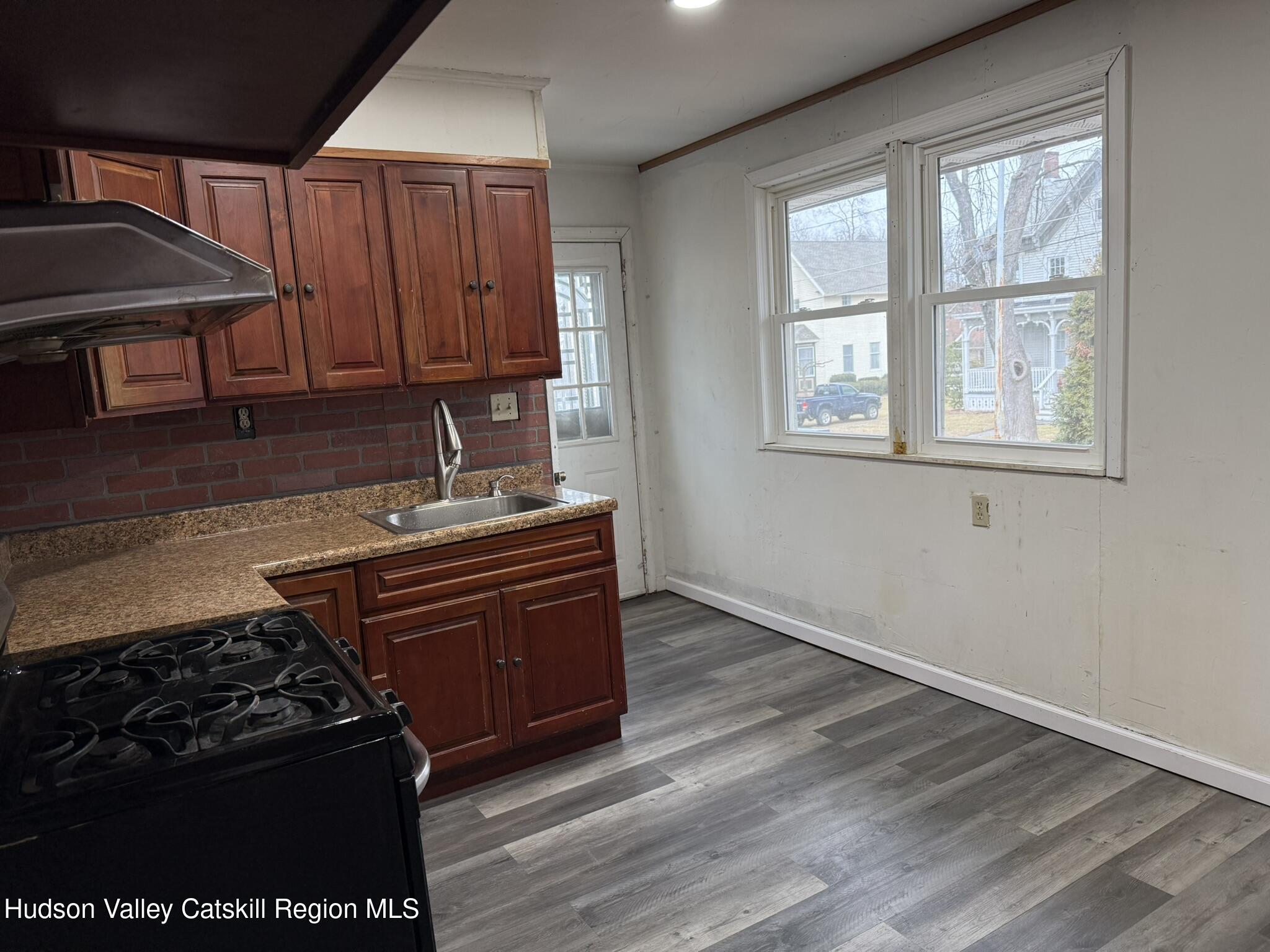 22 Cedar Street St, Saugerties, Ohio image 8