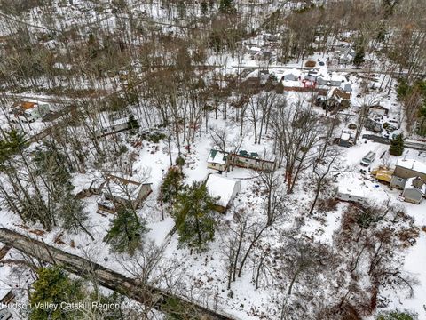 Photo of 16 Sycamore Trail, Wurtsboro, NY 12790 (MLS # 20256107)