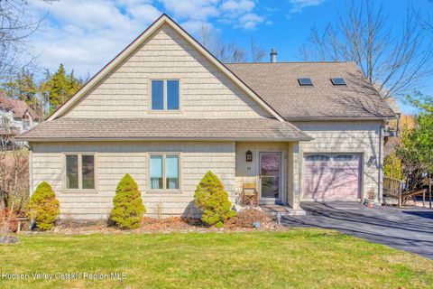 Homes For Sale - 15 Strange Court #PP28<br/> Athens, NY 12015