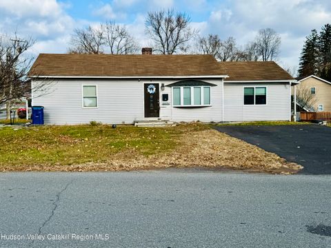 Photo of 2 Spaulding Lane, Saugerties, NY 12477 (MLS # 20255964)