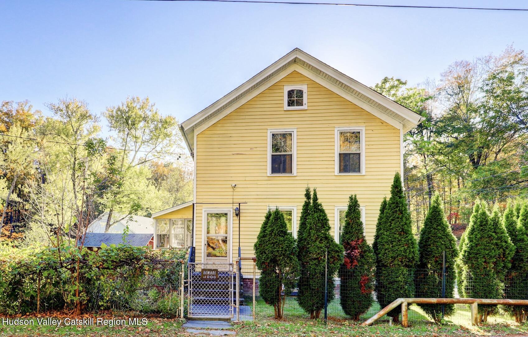 Kingston, New York 12401, United States, 3 Bedrooms Bedrooms, ,1 BathroomBathrooms,Residential,Active,225088