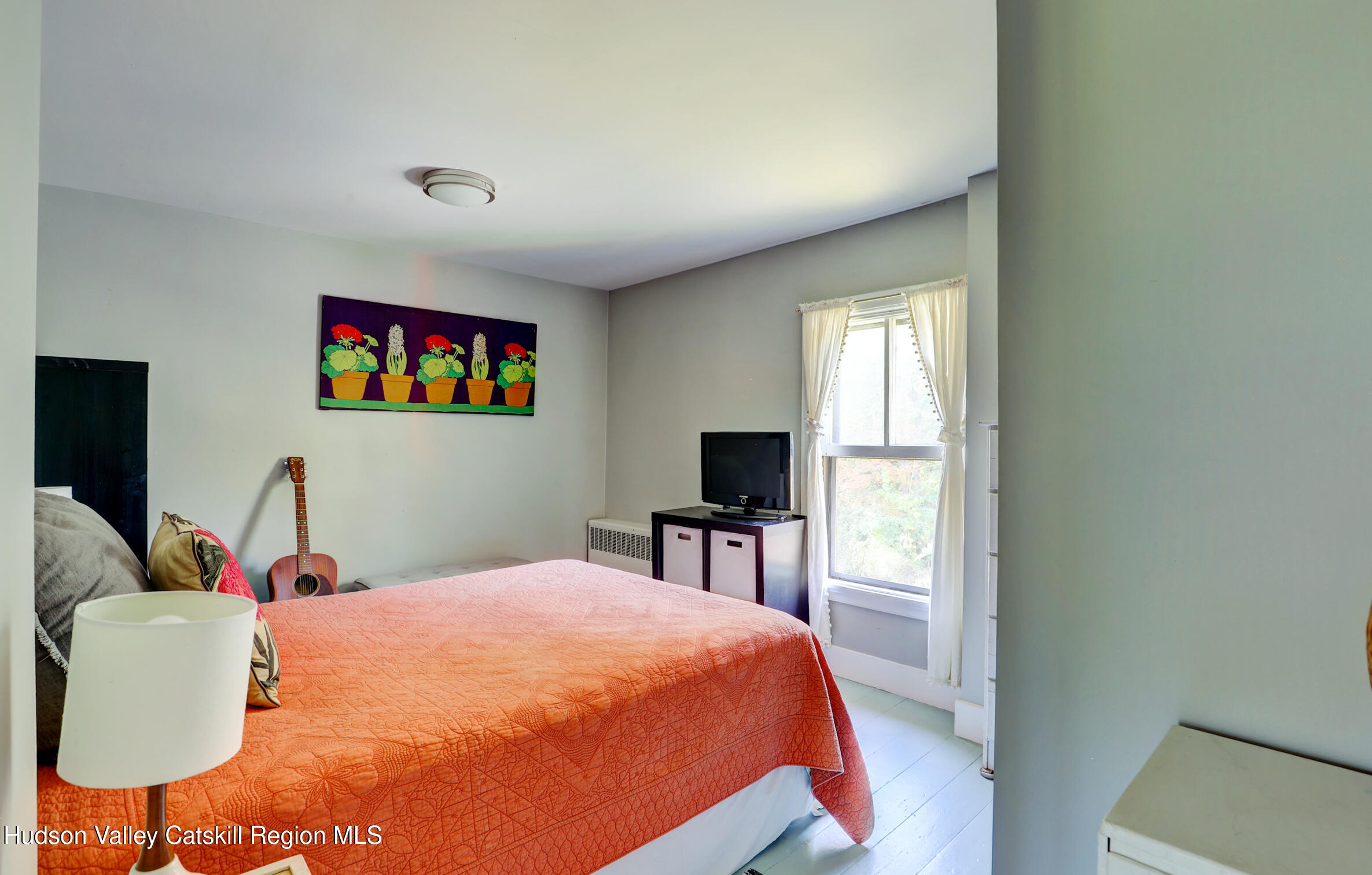 Kingston, New York 12401, United States, 3 Bedrooms Bedrooms, ,1 BathroomBathrooms,Residential,Active,225088