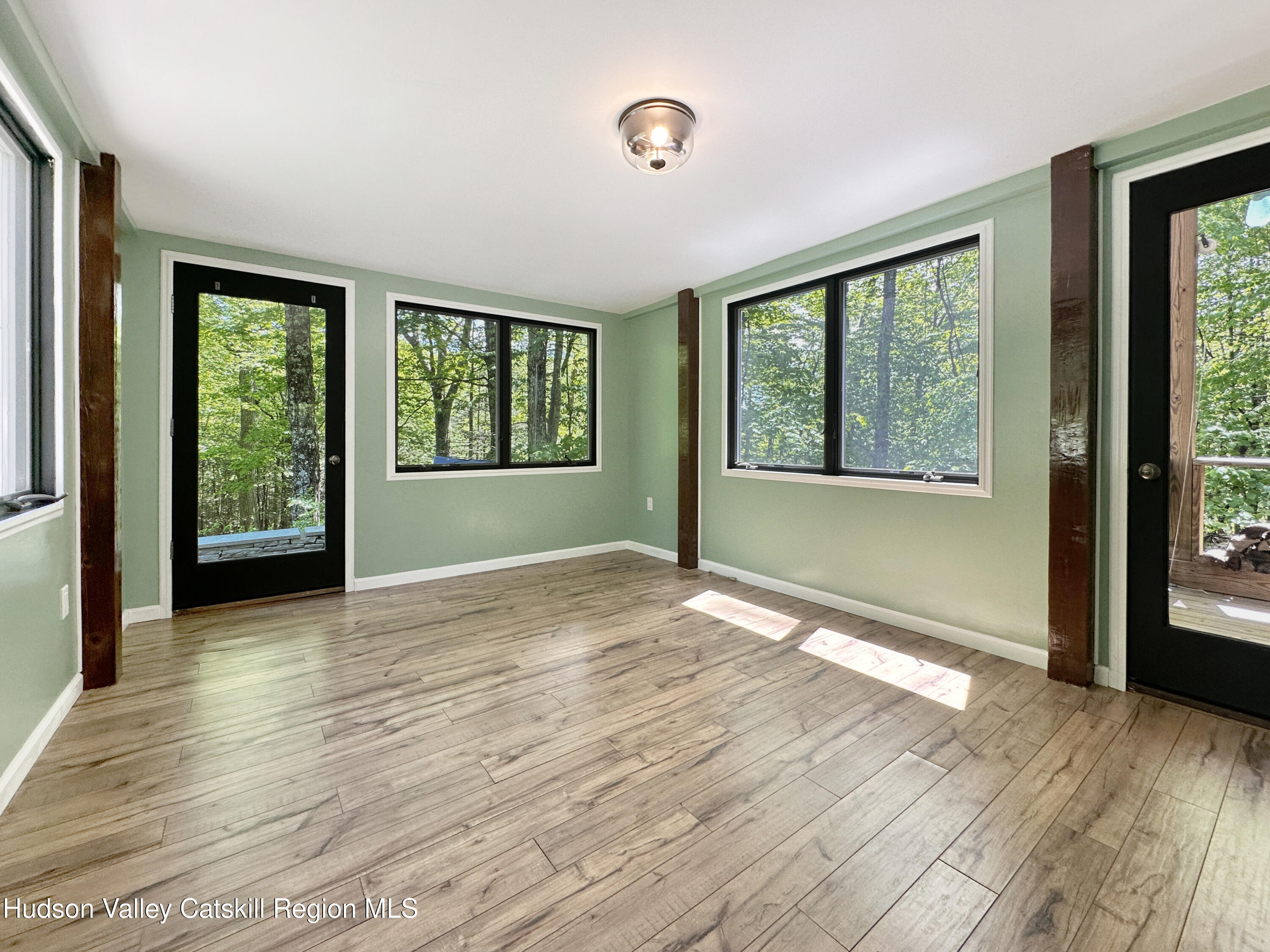 148 Hutchin Hill Road, Bearsville, Texas image 11
