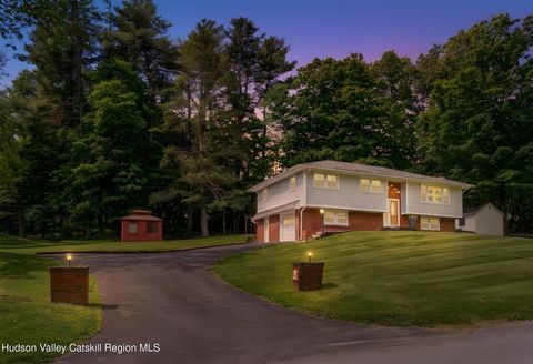 Photo of 105 Alda Drive, Kingston, NY 12401 (MLS # 20262743)