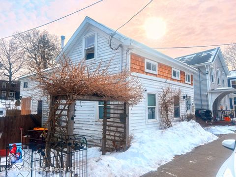 Photo of 41 N Franklin Street, Athens, NY 12015 (MLS # 20260068)