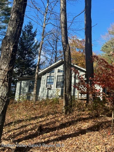 Woodstock, New York 12498, United States, 2 Bedrooms Bedrooms, ,1 BathroomBathrooms,Residential,Pending,38788