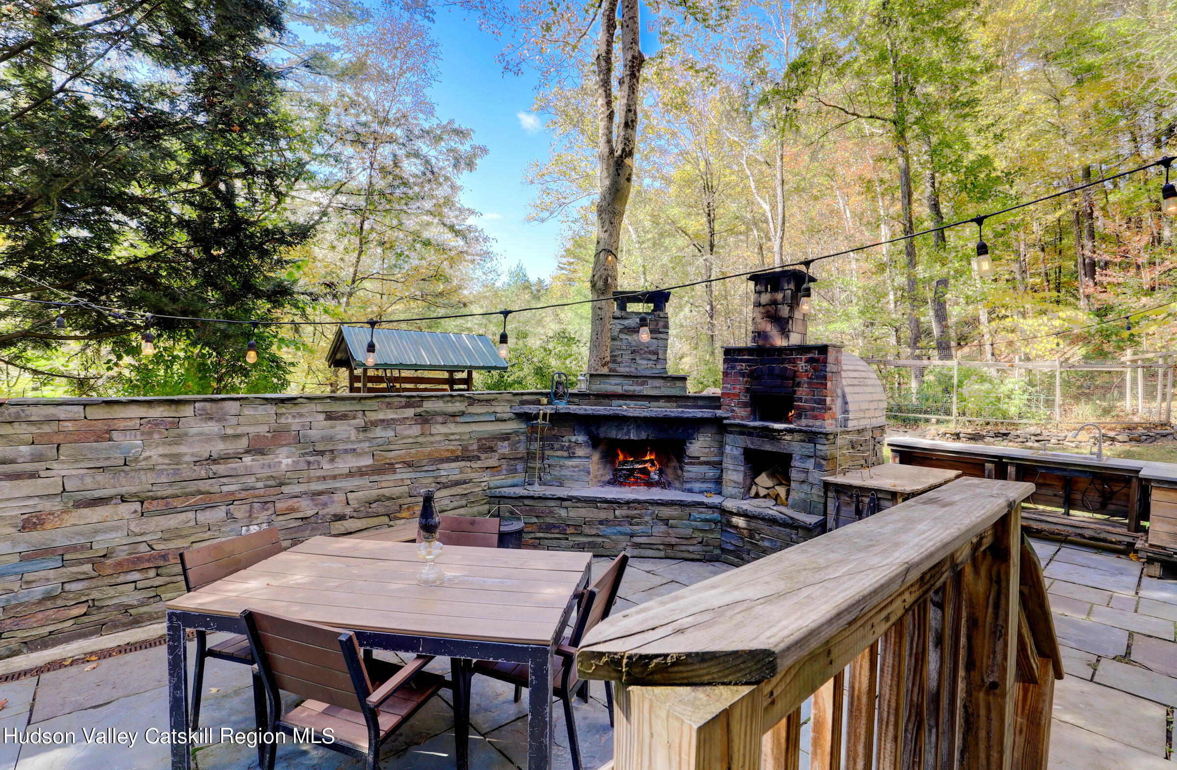 Woodstock, New York 12498, United States, 2 Bedrooms Bedrooms, ,1 BathroomBathrooms,Residential,Pending,38788