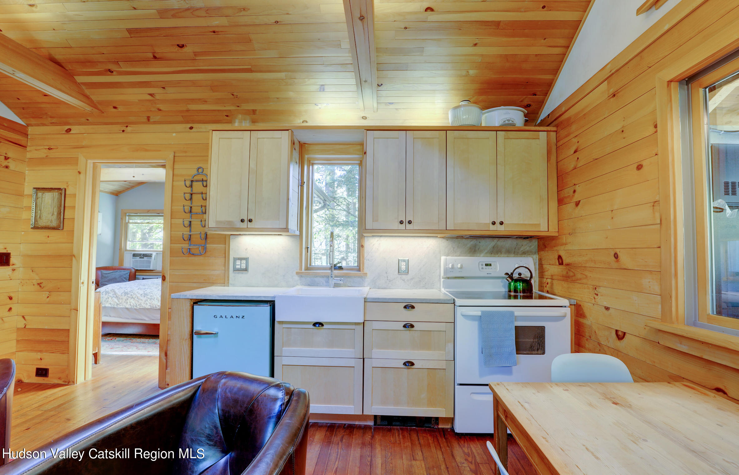 Woodstock, New York 12498, United States, 2 Bedrooms Bedrooms, ,1 BathroomBathrooms,Residential,Pending,38788