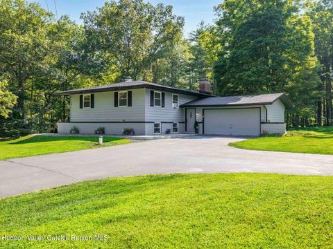 Photo of 78 Van De Bogart Road, Woodstock, NY 12498 (MLS # 20260084)