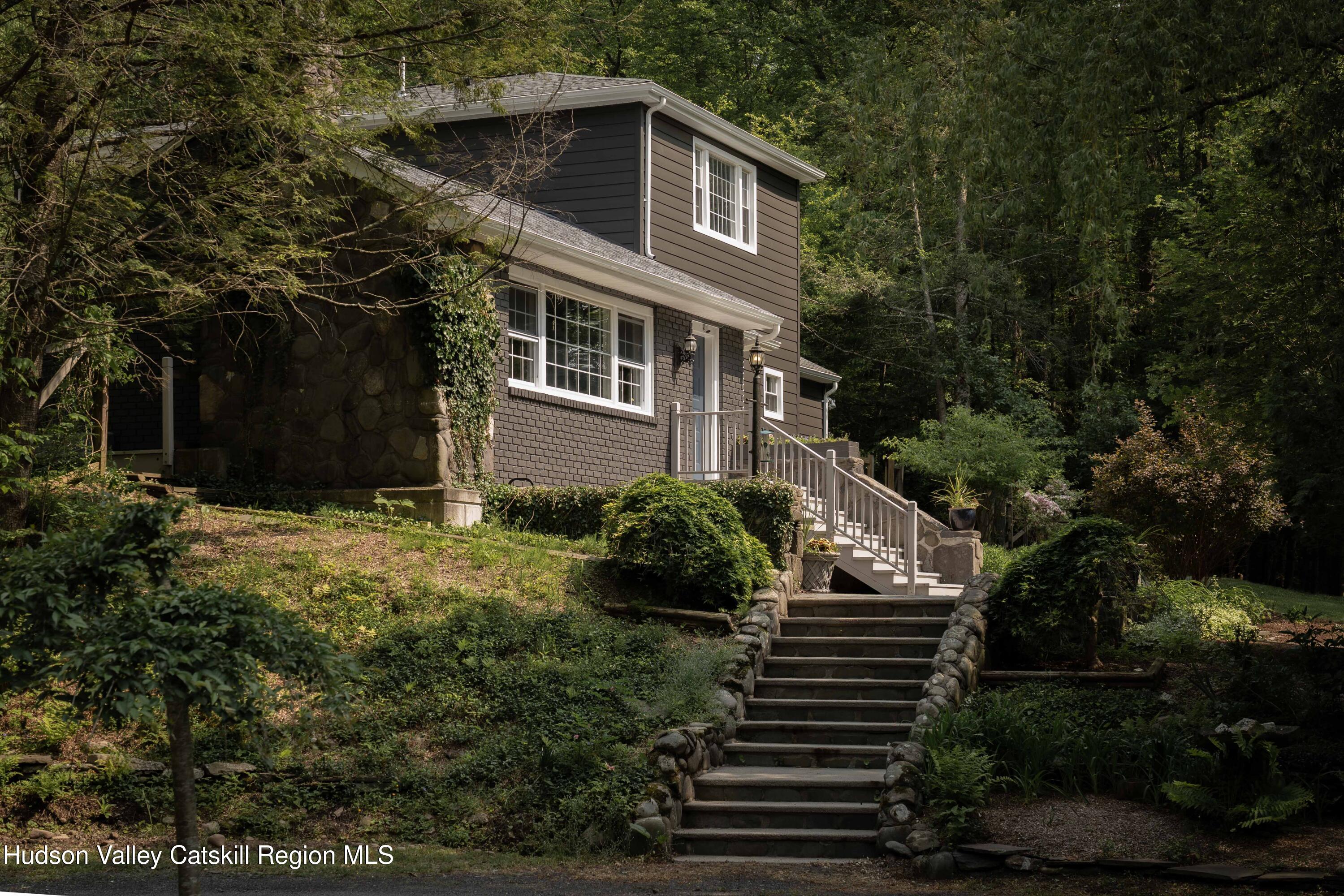 94 Silver Hollow Road, Woodstock, New York - 4 Bedrooms  
2 Bathrooms - 