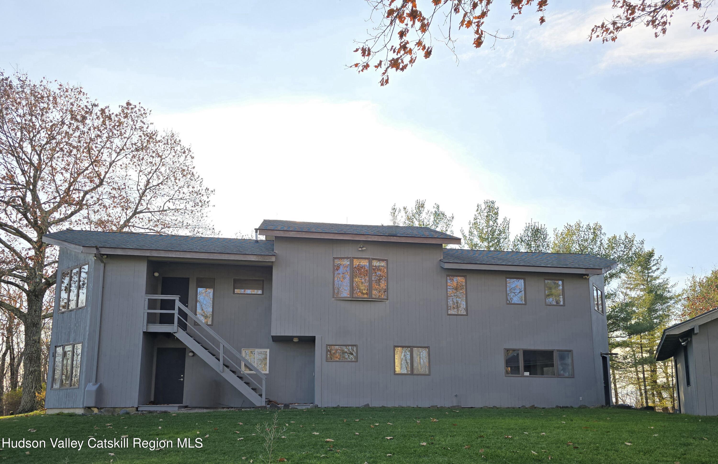 Ghent, New York 12075, United States, 3 Bedrooms Bedrooms, ,3 BathroomsBathrooms,Residential,Pending,189582