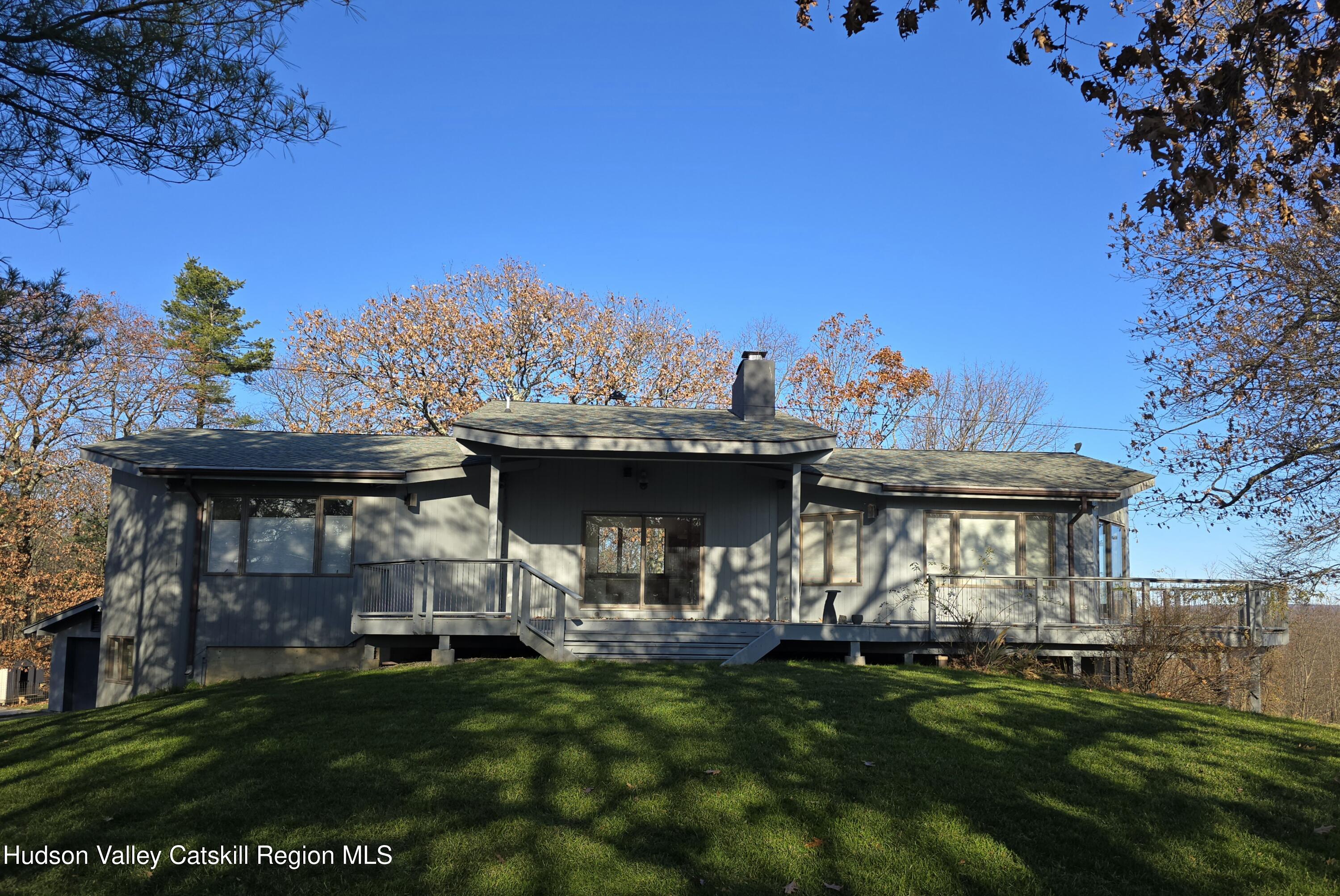 Ghent, New York 12075, United States, 3 Bedrooms Bedrooms, ,3 BathroomsBathrooms,Residential,Pending,189582