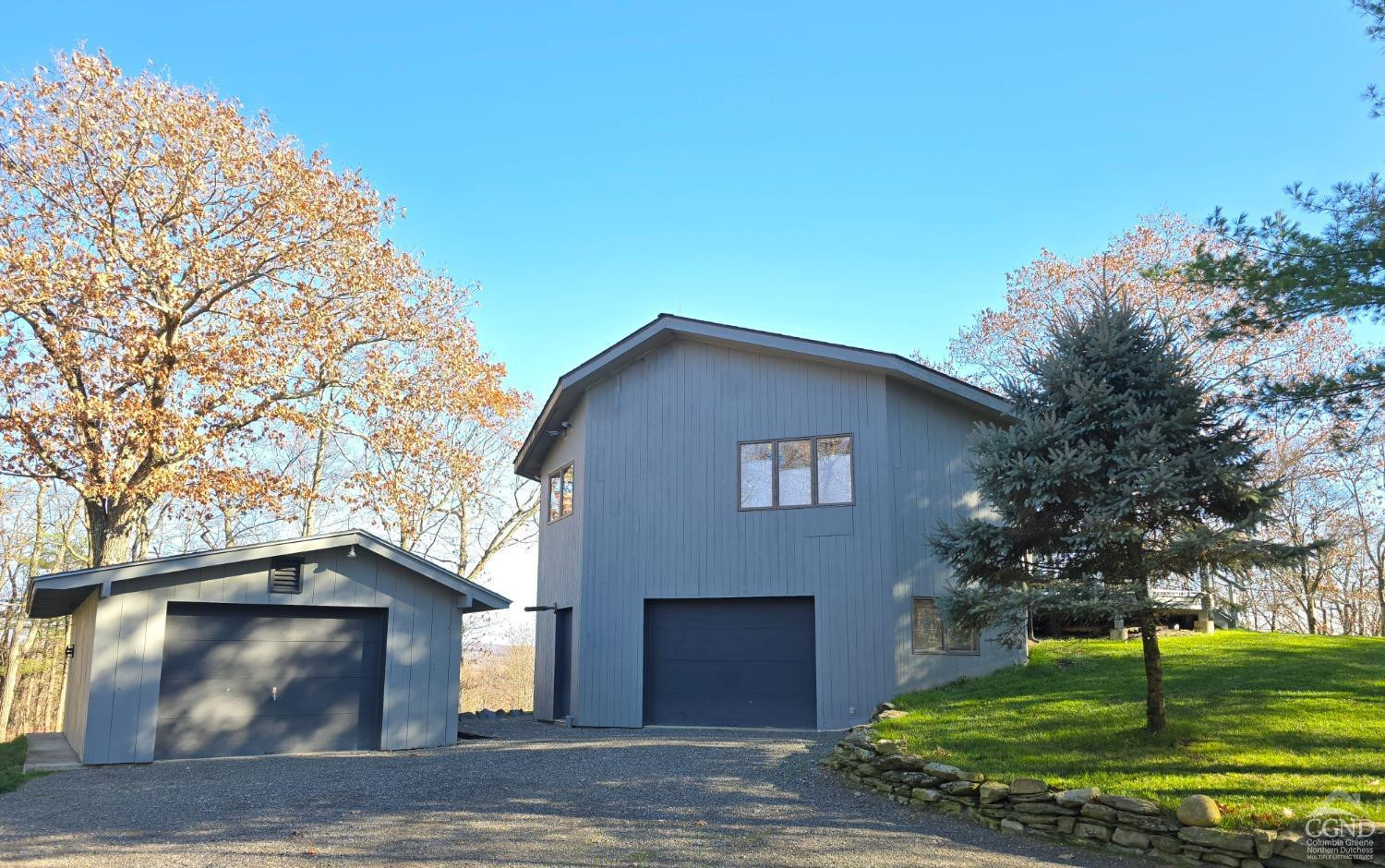 Ghent, New York 12075, United States, 3 Bedrooms Bedrooms, ,3 BathroomsBathrooms,Residential,Pending,189582