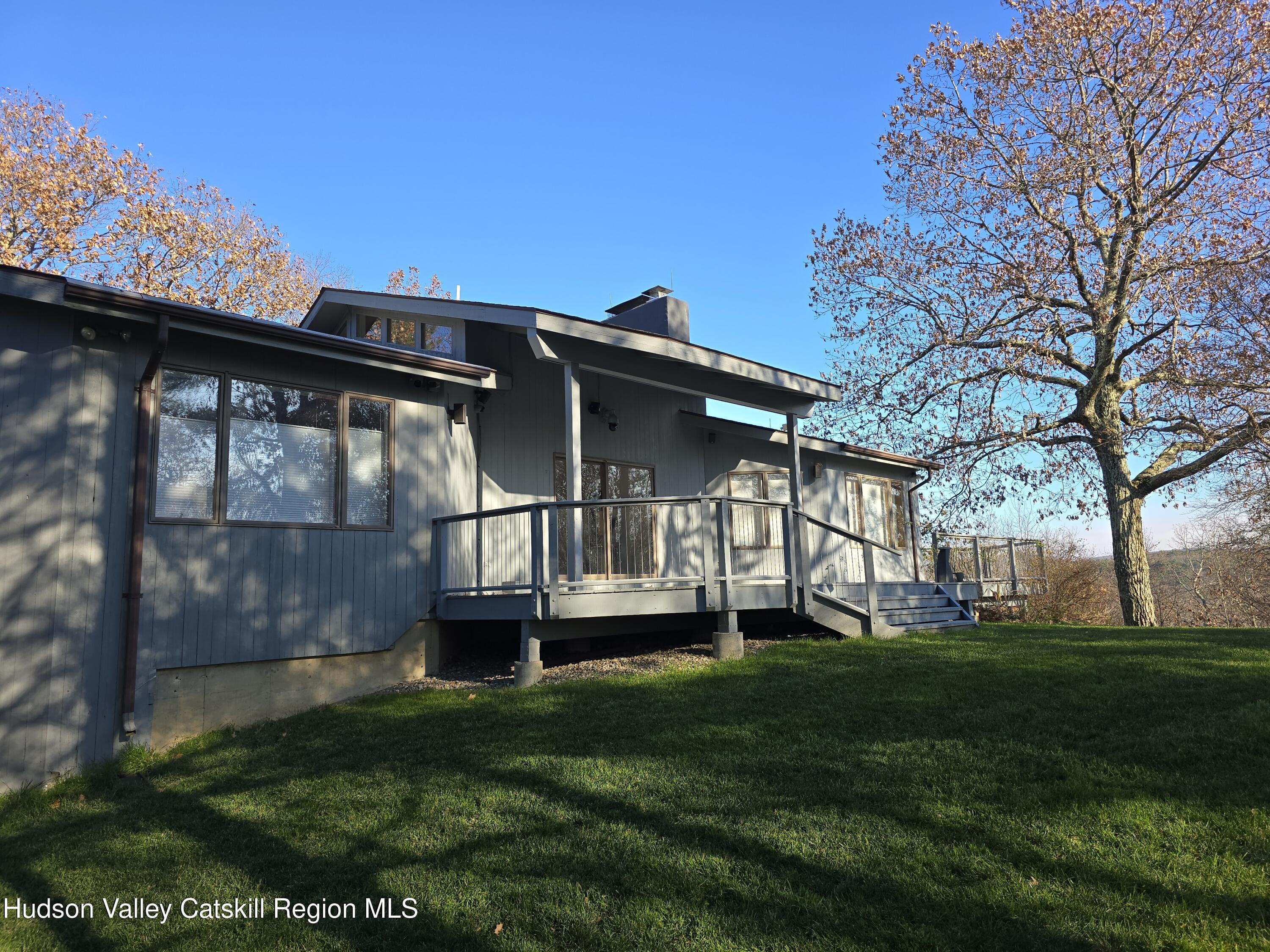 Ghent, New York 12075, United States, 3 Bedrooms Bedrooms, ,3 BathroomsBathrooms,Residential,Pending,189582