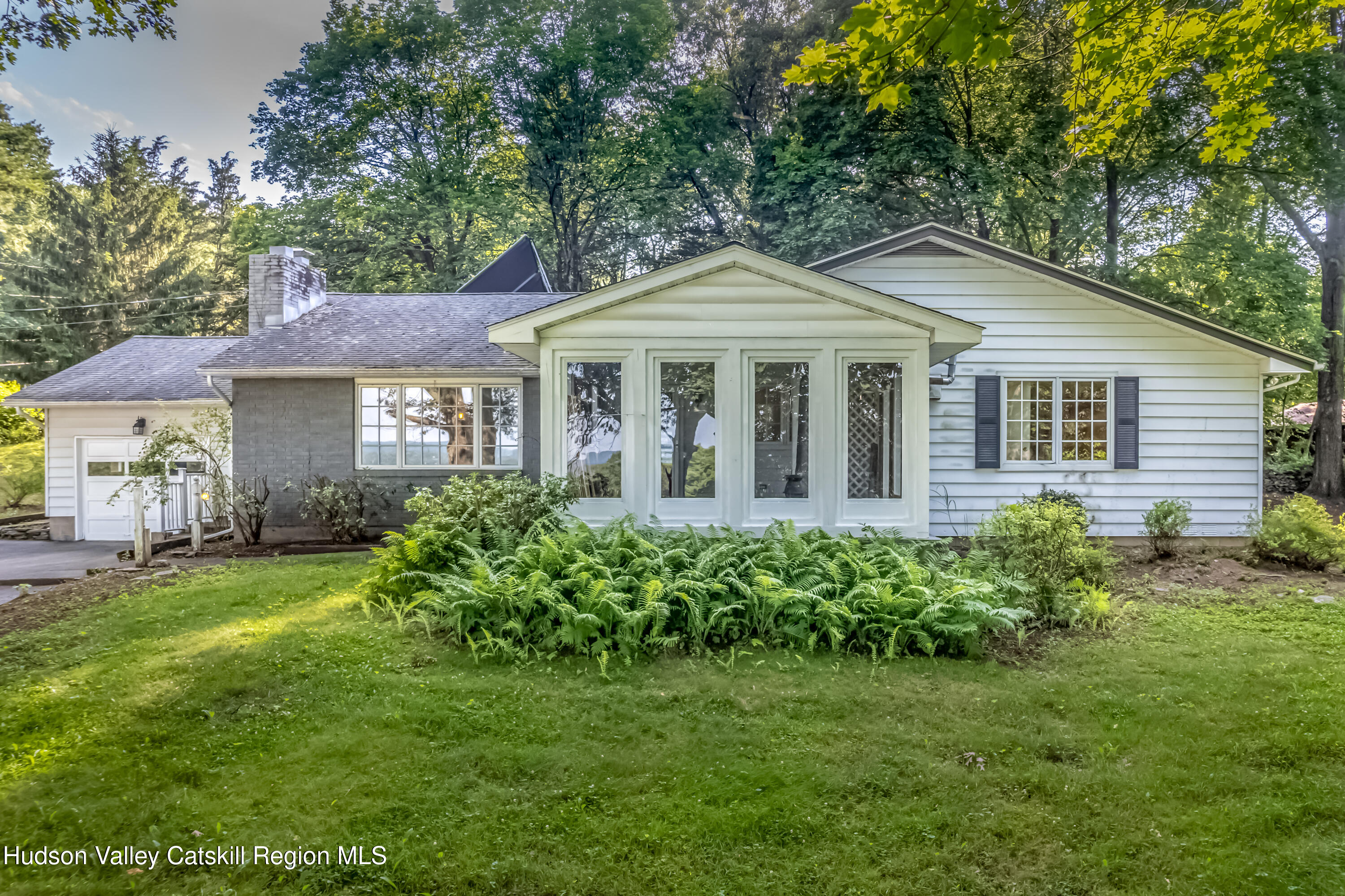 Ulster Park, New York 12487, United States, 3 Bedrooms Bedrooms, ,3 BathroomsBathrooms,Residential,Active,192334