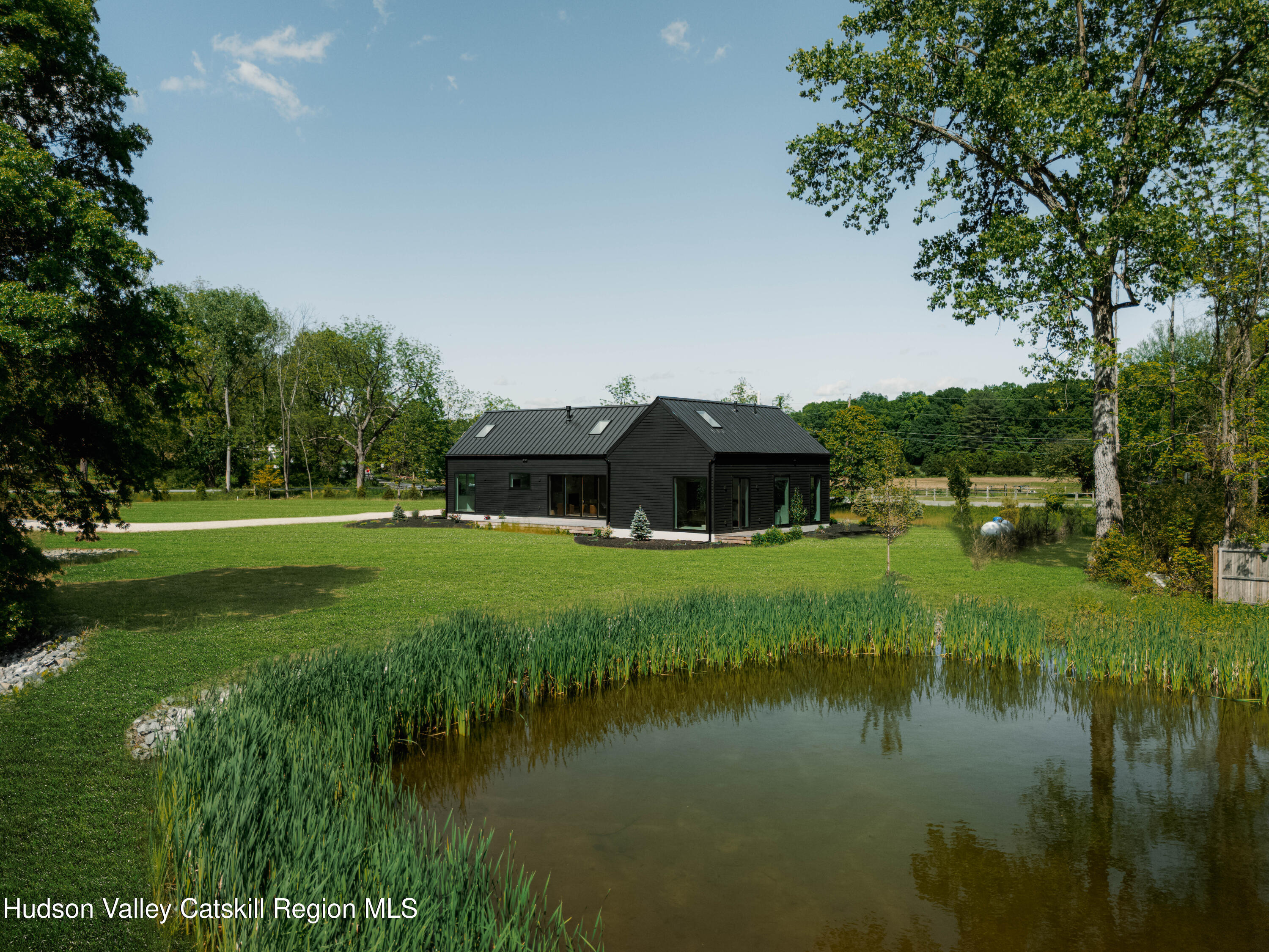 3 Schoolhouse Road, Saugerties, New Mexico image 1