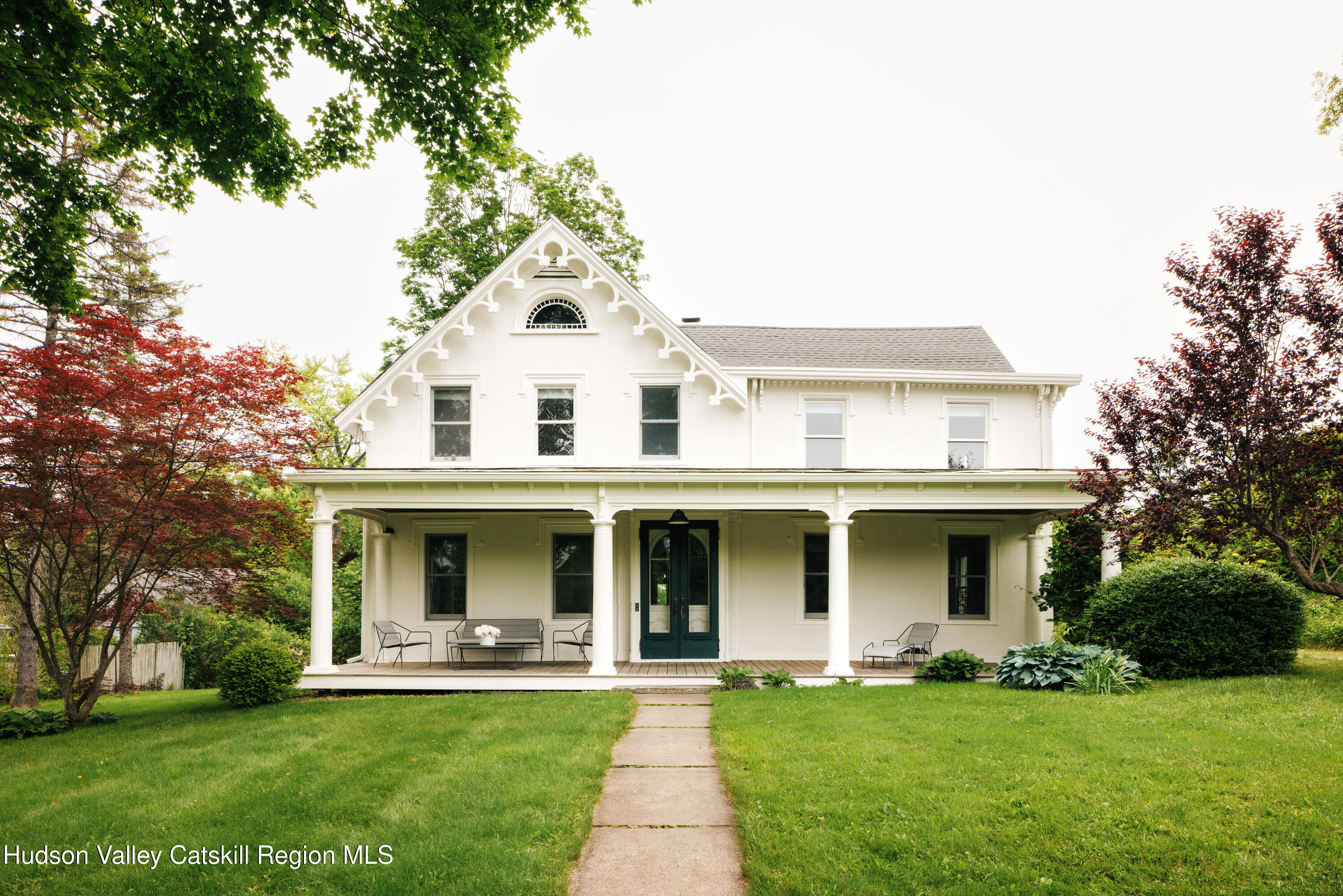 44 Young America Road, Germantown, New York - 4 Bedrooms  
4 Bathrooms  
9 Rooms - 