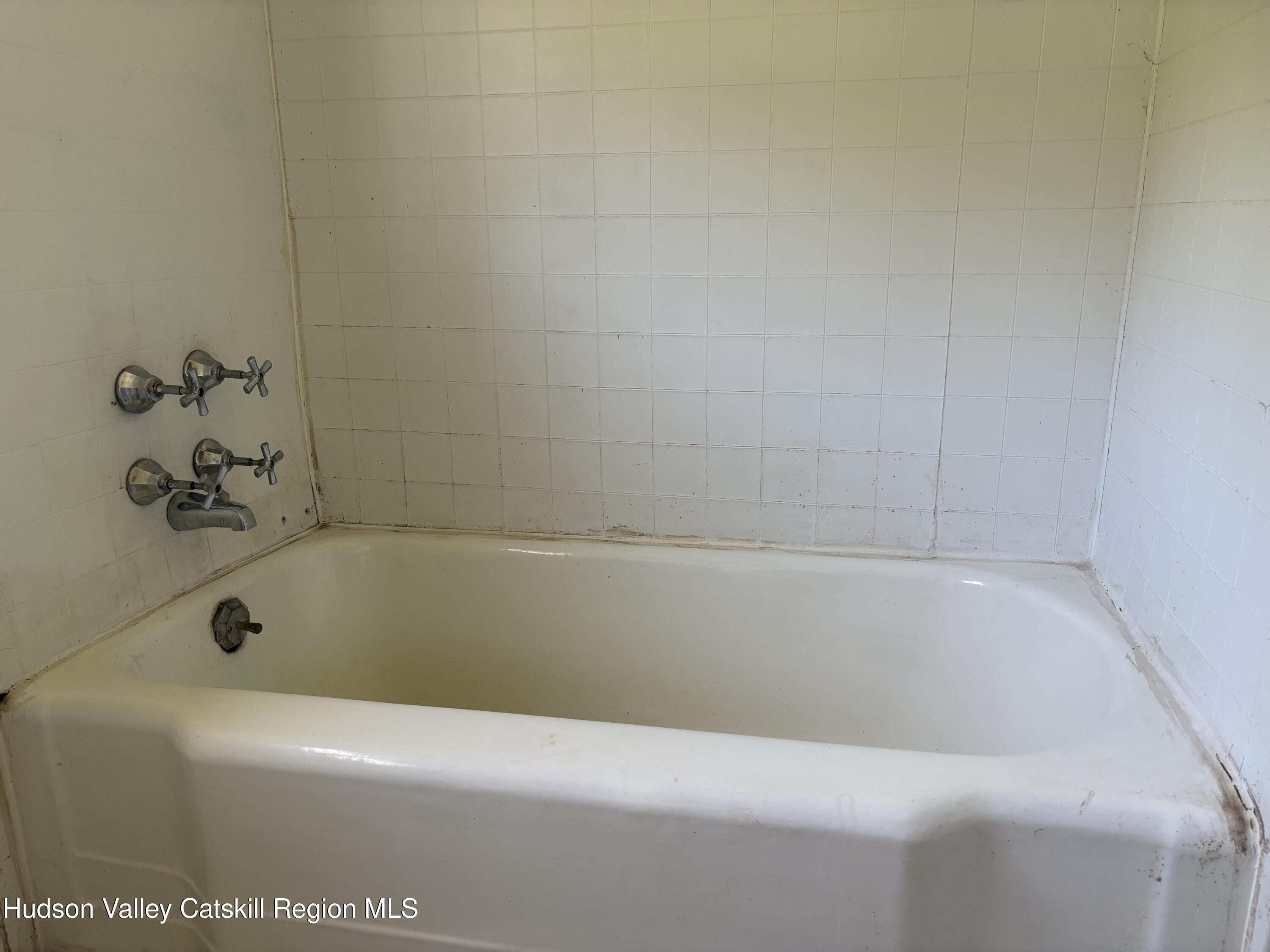 Claryville, New York 12725, United States, 1 Bedroom Bedrooms, ,1 BathroomBathrooms,Residential,Pending,151460