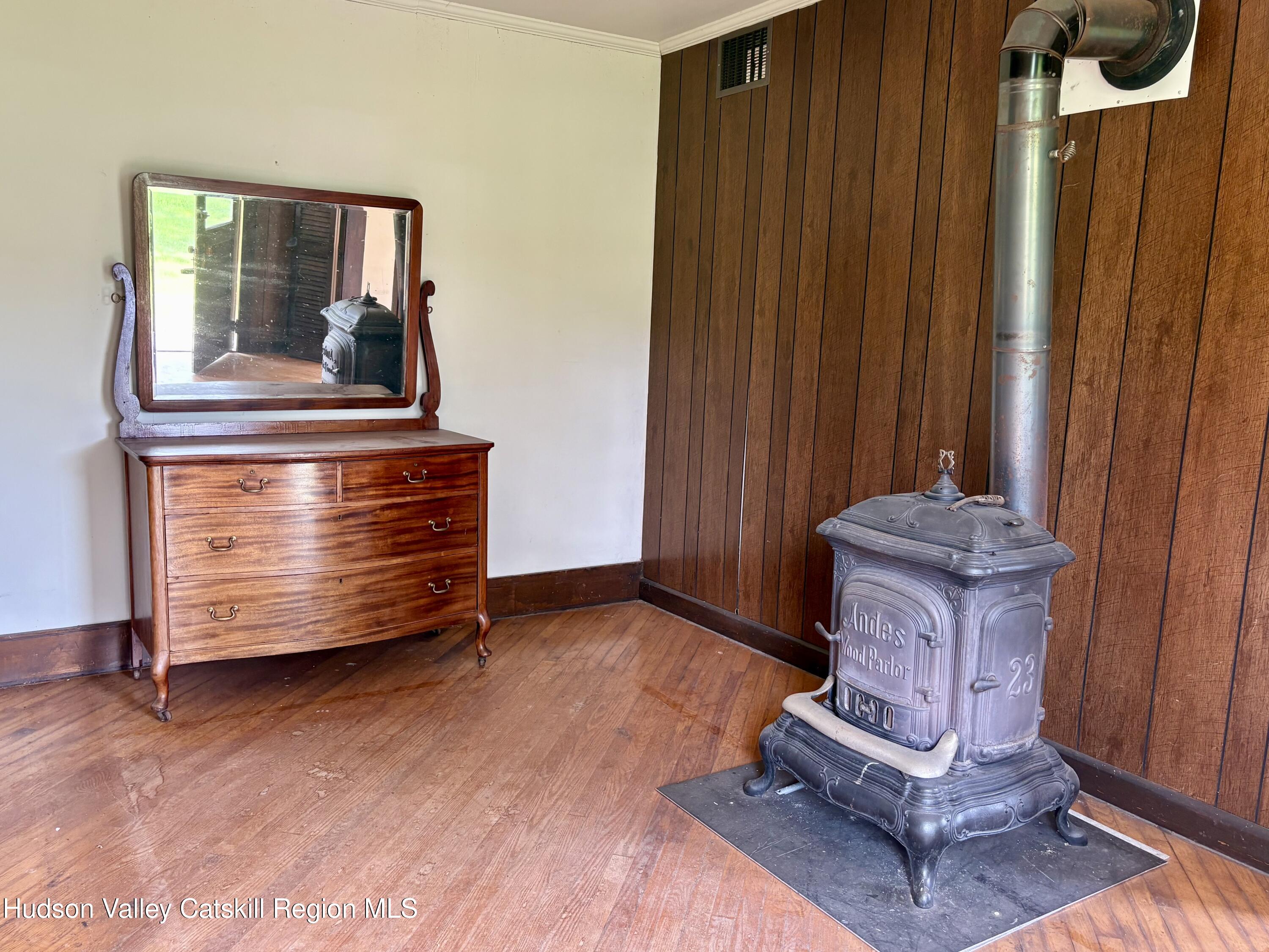 Claryville, New York 12725, United States, 1 Bedroom Bedrooms, ,1 BathroomBathrooms,Residential,Pending,151460