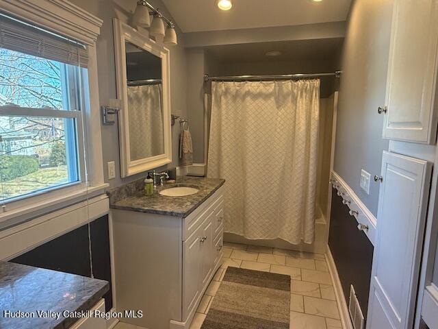 Kingston, New York 12401, United States, 3 Bedrooms Bedrooms, ,1 BathroomBathrooms,Residential,Active,86483