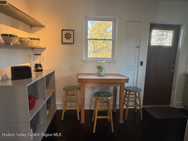 Kingston, New York 12401, United States, 3 Bedrooms Bedrooms, ,1 BathroomBathrooms,Residential,Active,86483