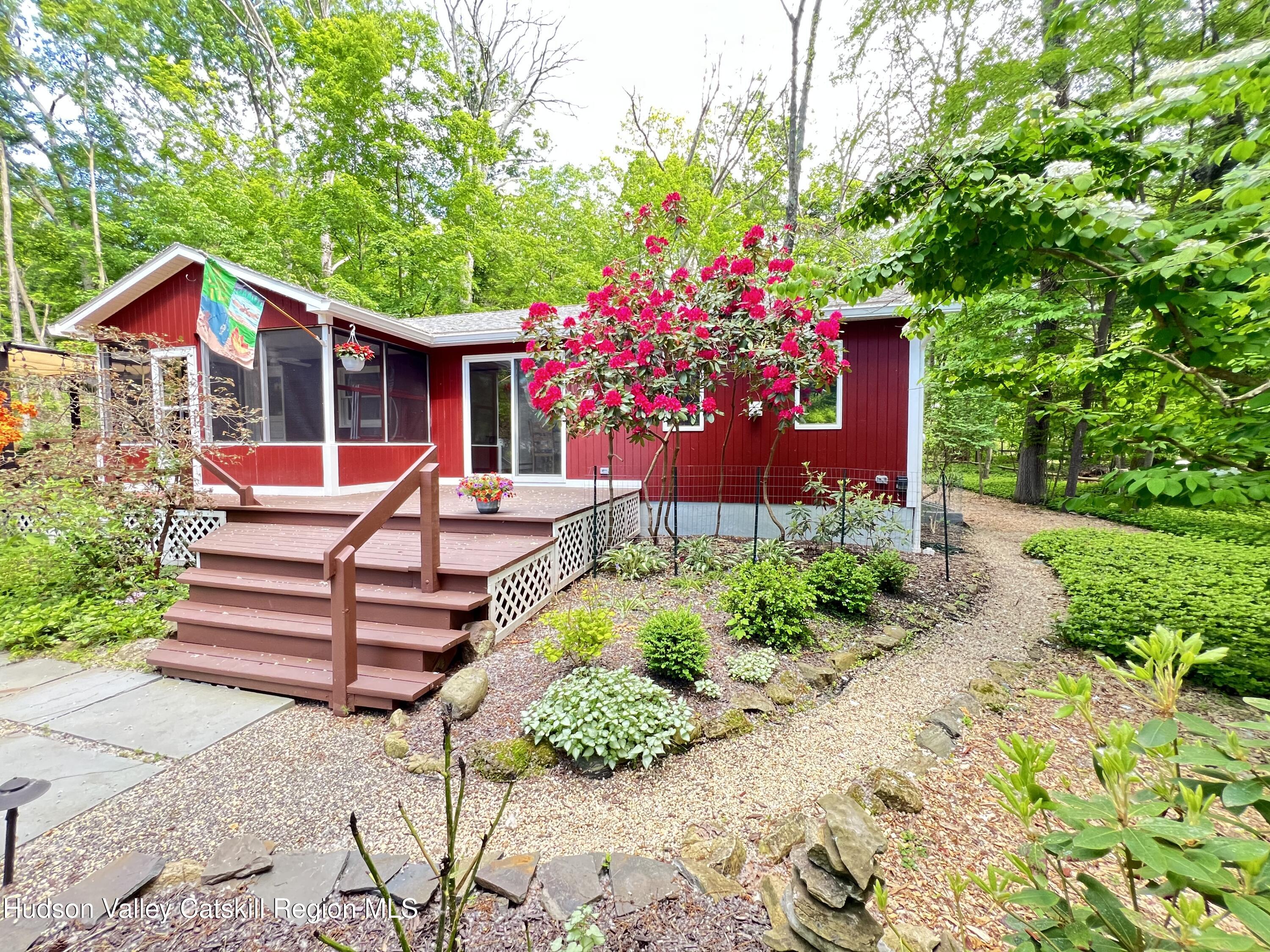 1235 N Lakeview Road, Copake, Ohio image 1