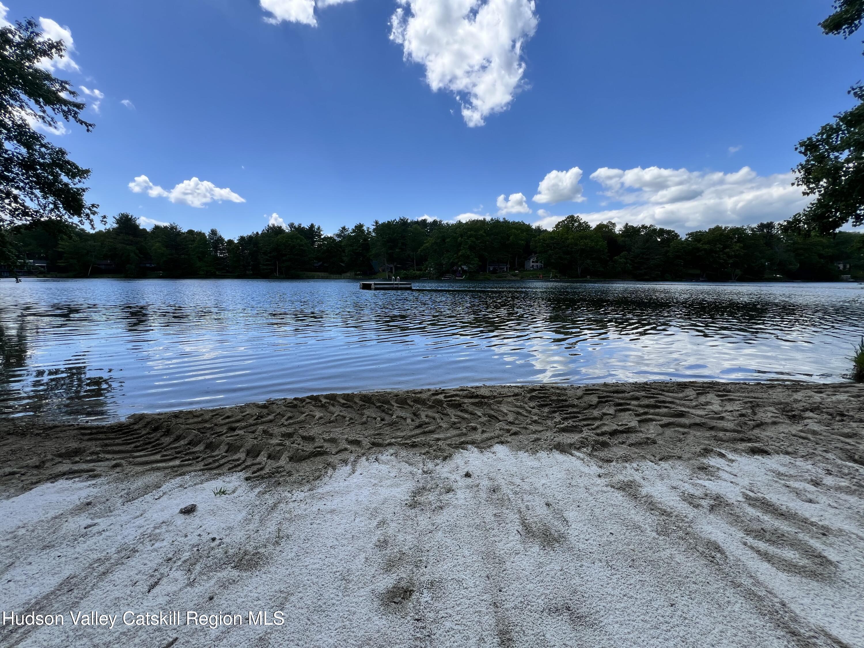 1235 N Lakeview Road, Copake, Ohio image 4