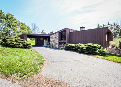 Photo of 32 Lynette Boulevard, Kingston, NY 12401 (MLS # 20261637)