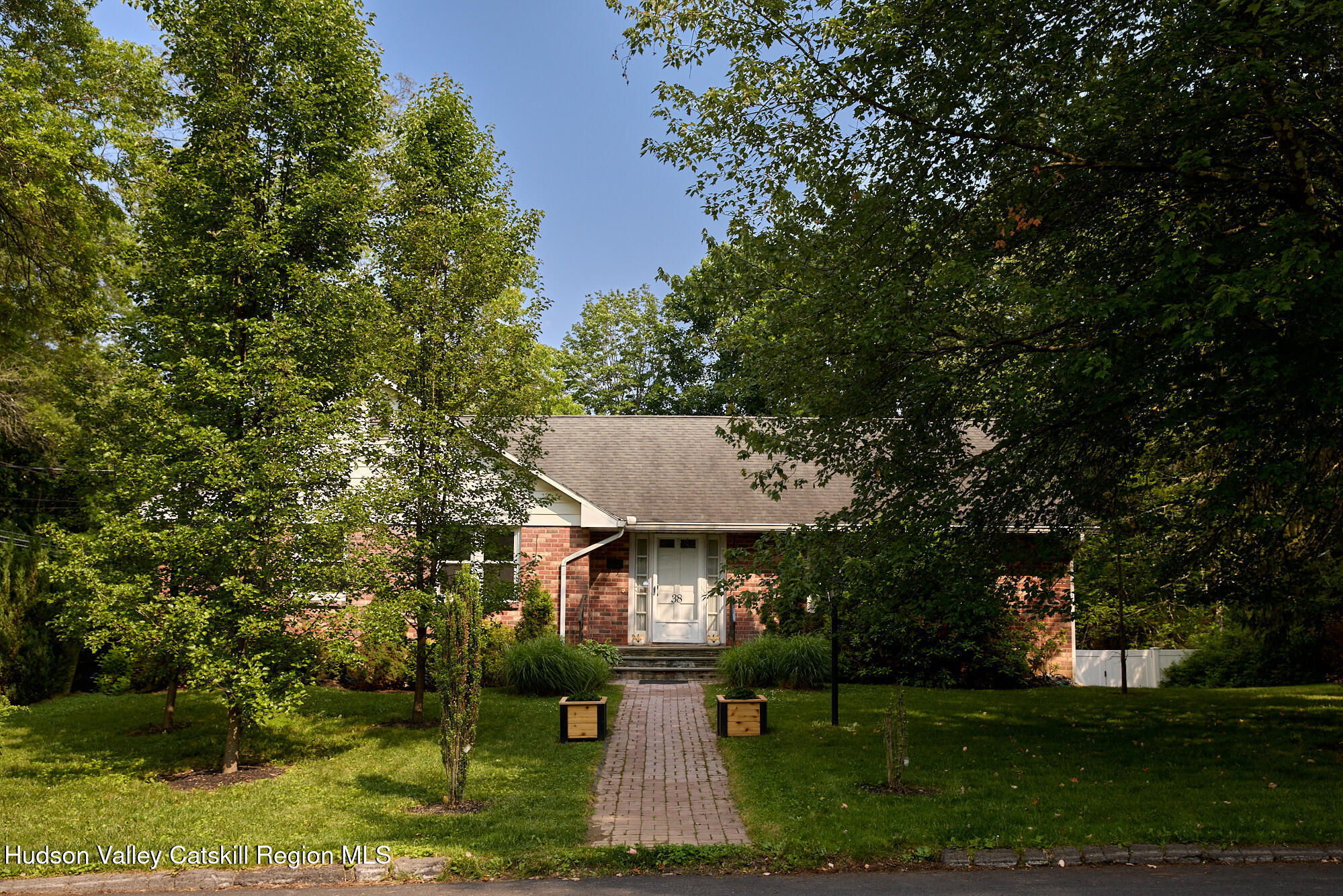38 N Manheim Boulevard, New Paltz, New York - 4 Bedrooms  
3 Bathrooms - 