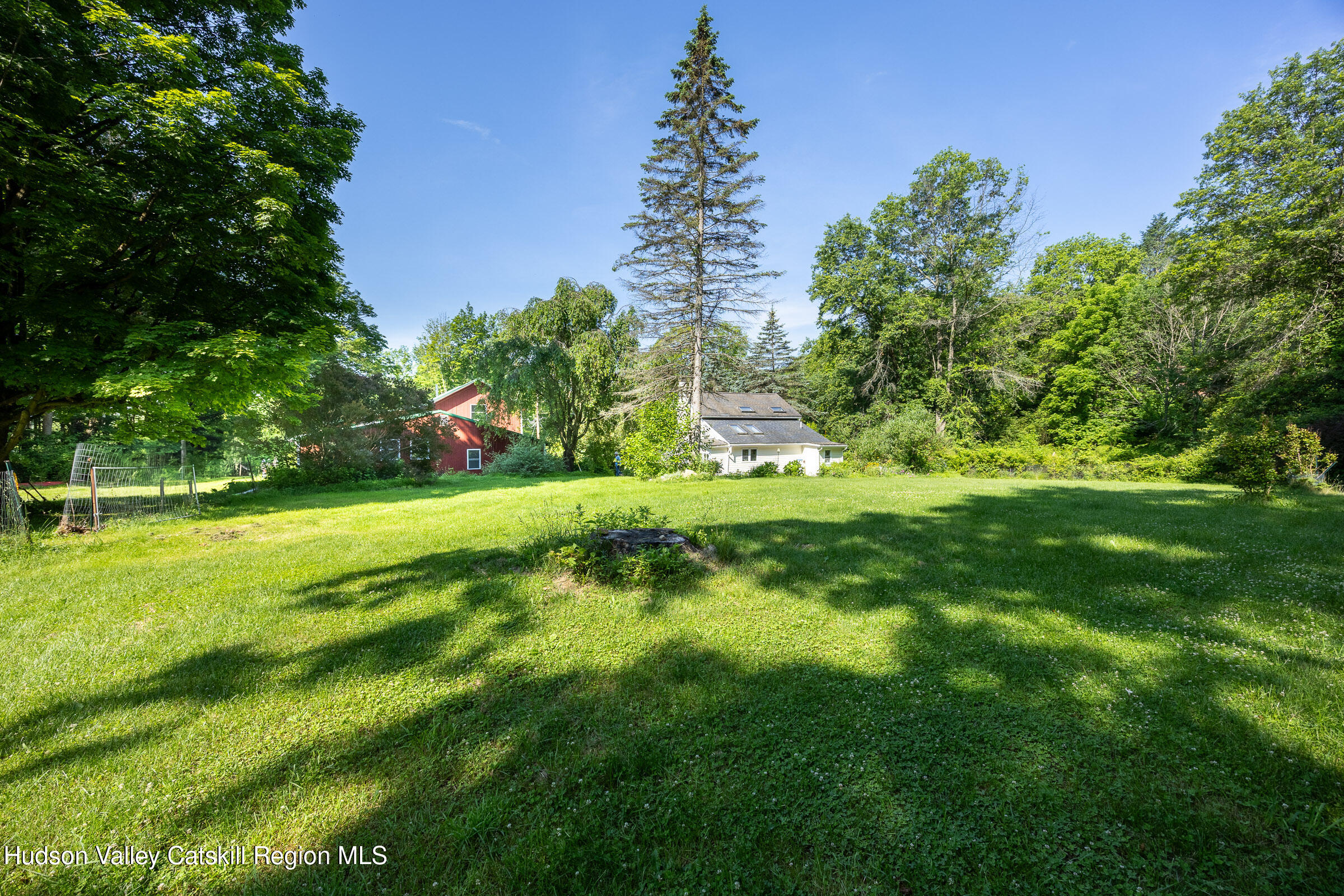 New Paltz, New York 12561, United States, 3 Bedrooms Bedrooms, ,2 BathroomsBathrooms,Residential,Active,159615