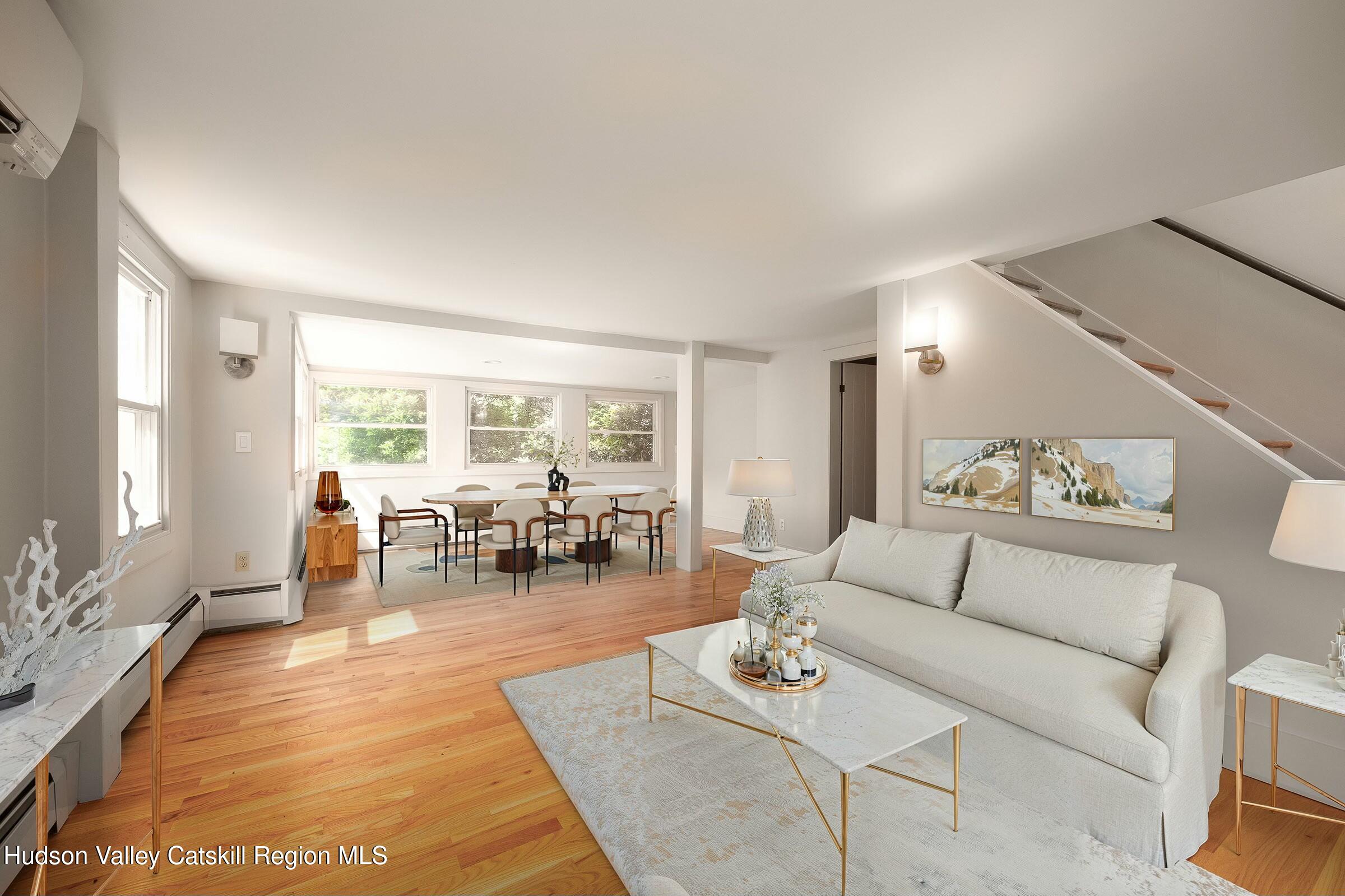 New Paltz, New York 12561, United States, 3 Bedrooms Bedrooms, ,2 BathroomsBathrooms,Residential,Active,159615