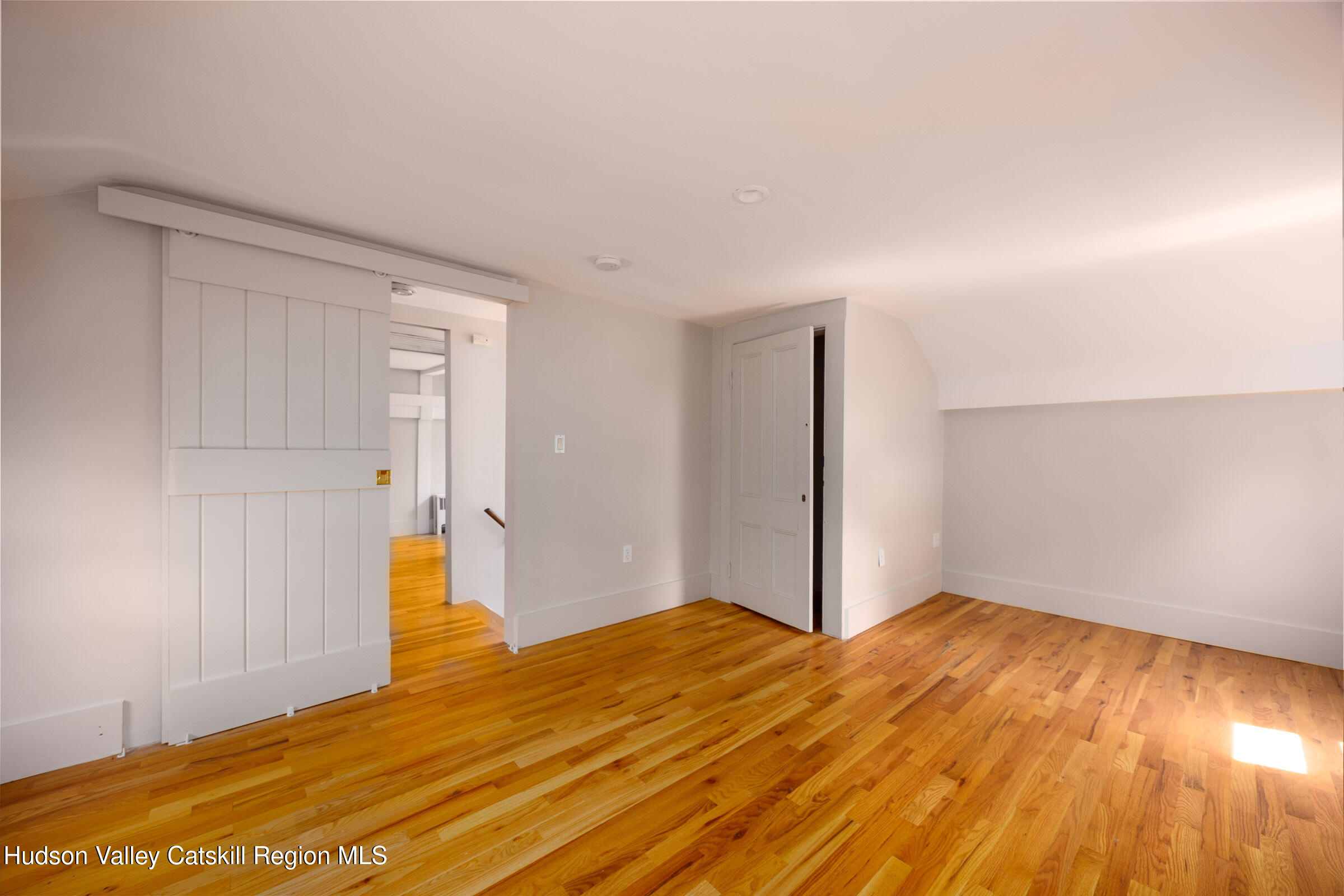 New Paltz, New York 12561, United States, 3 Bedrooms Bedrooms, ,2 BathroomsBathrooms,Residential,Active,159615