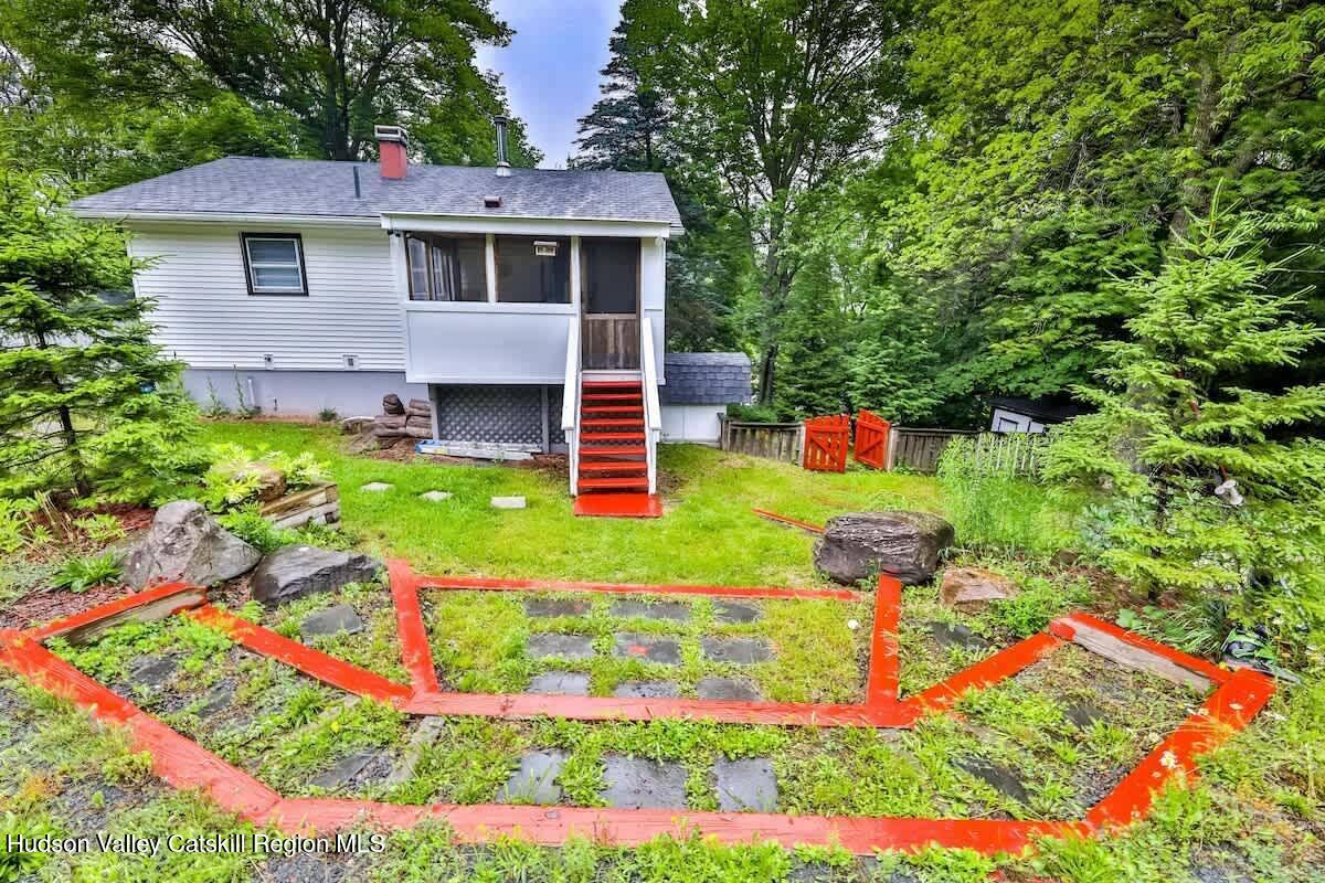 Hunter, New York 12442, United States, 3 Bedrooms Bedrooms, ,2 BathroomsBathrooms,Residential,Active,114536