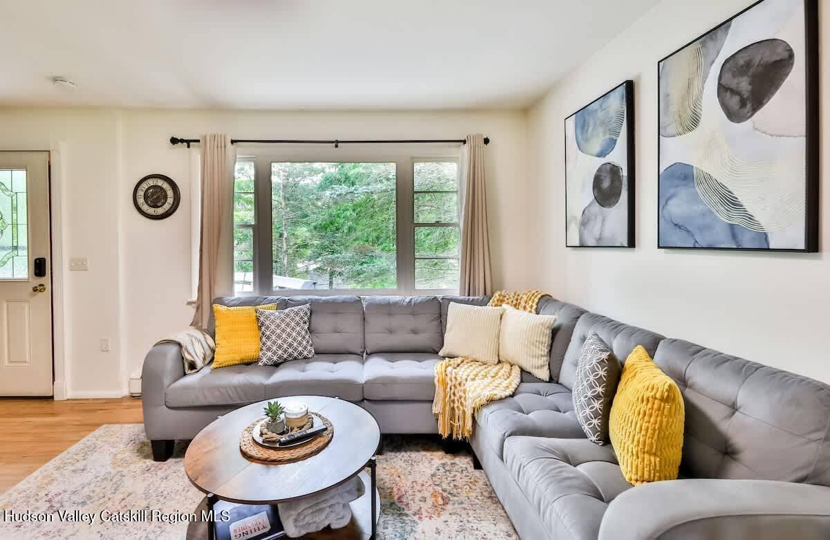 Hunter, New York 12442, United States, 3 Bedrooms Bedrooms, ,2 BathroomsBathrooms,Residential,Active,114536