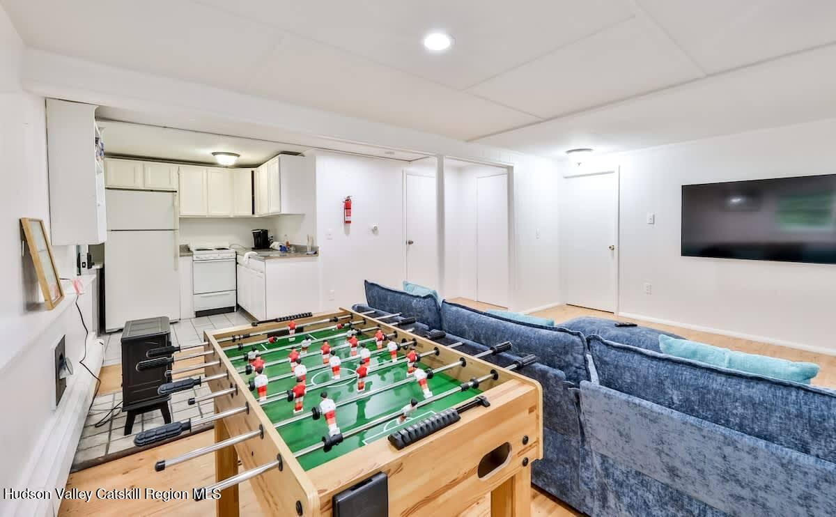 Hunter, New York 12442, United States, 3 Bedrooms Bedrooms, ,2 BathroomsBathrooms,Residential,Active,114536