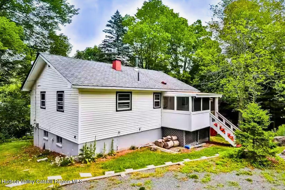 Hunter, New York 12442, United States, 3 Bedrooms Bedrooms, ,2 BathroomsBathrooms,Residential,Active,114536