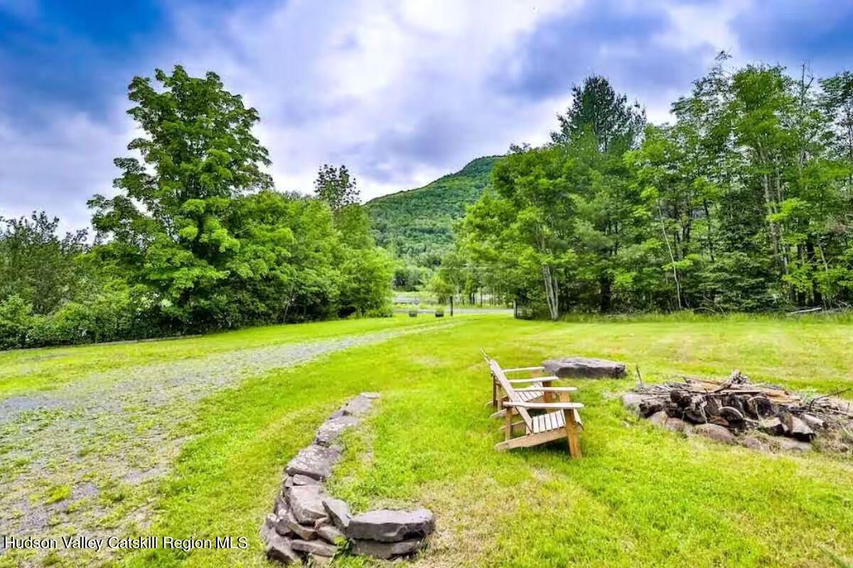 Hunter, New York 12442, United States, 3 Bedrooms Bedrooms, ,2 BathroomsBathrooms,Residential,Active,114536